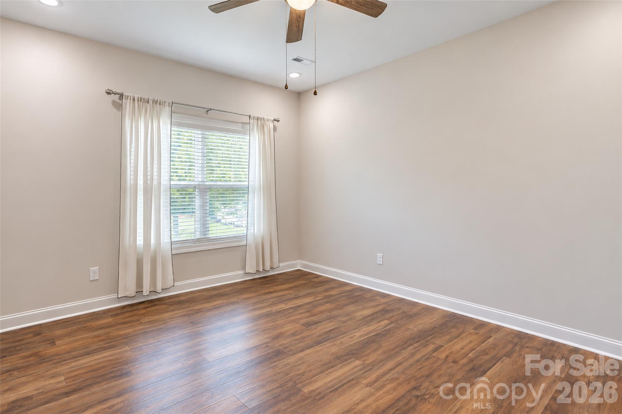 317 Oak Brook Drive Property Photo 18