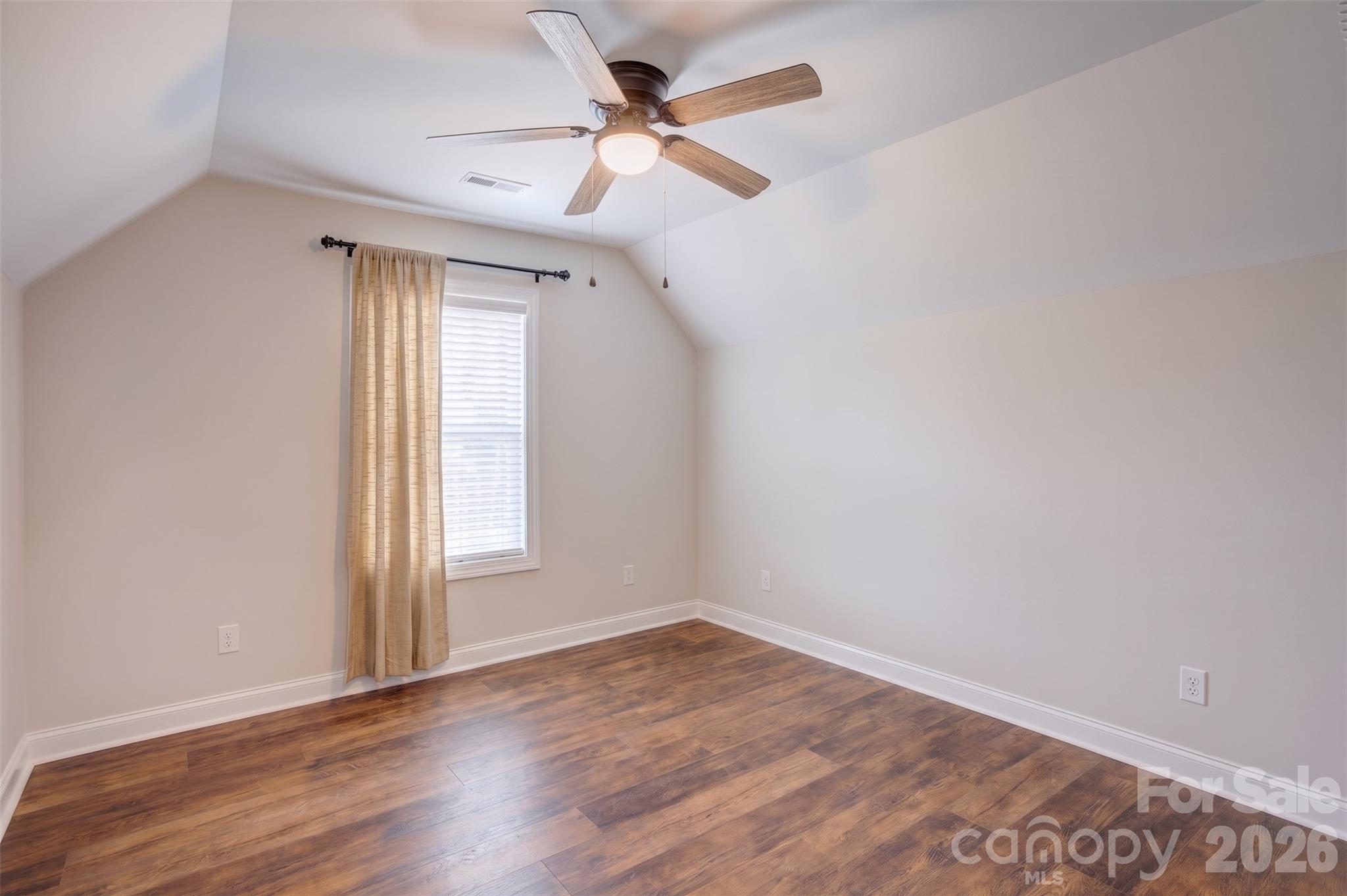 317 Oak Brook Drive Property Photo 23
