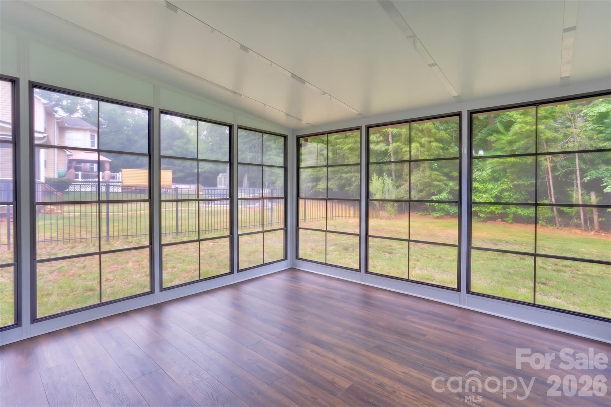 317 Oak Brook Drive Property Photo 29