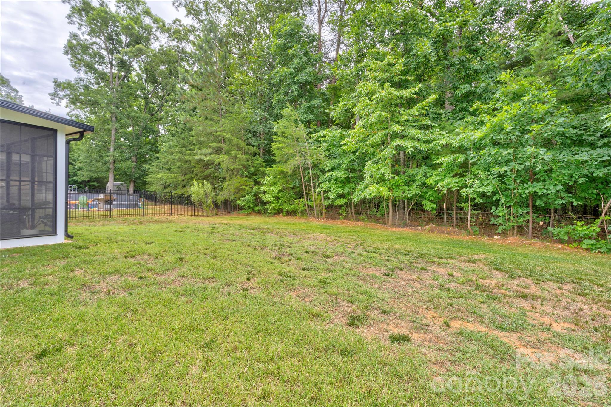 317 Oak Brook Drive Property Photo 31