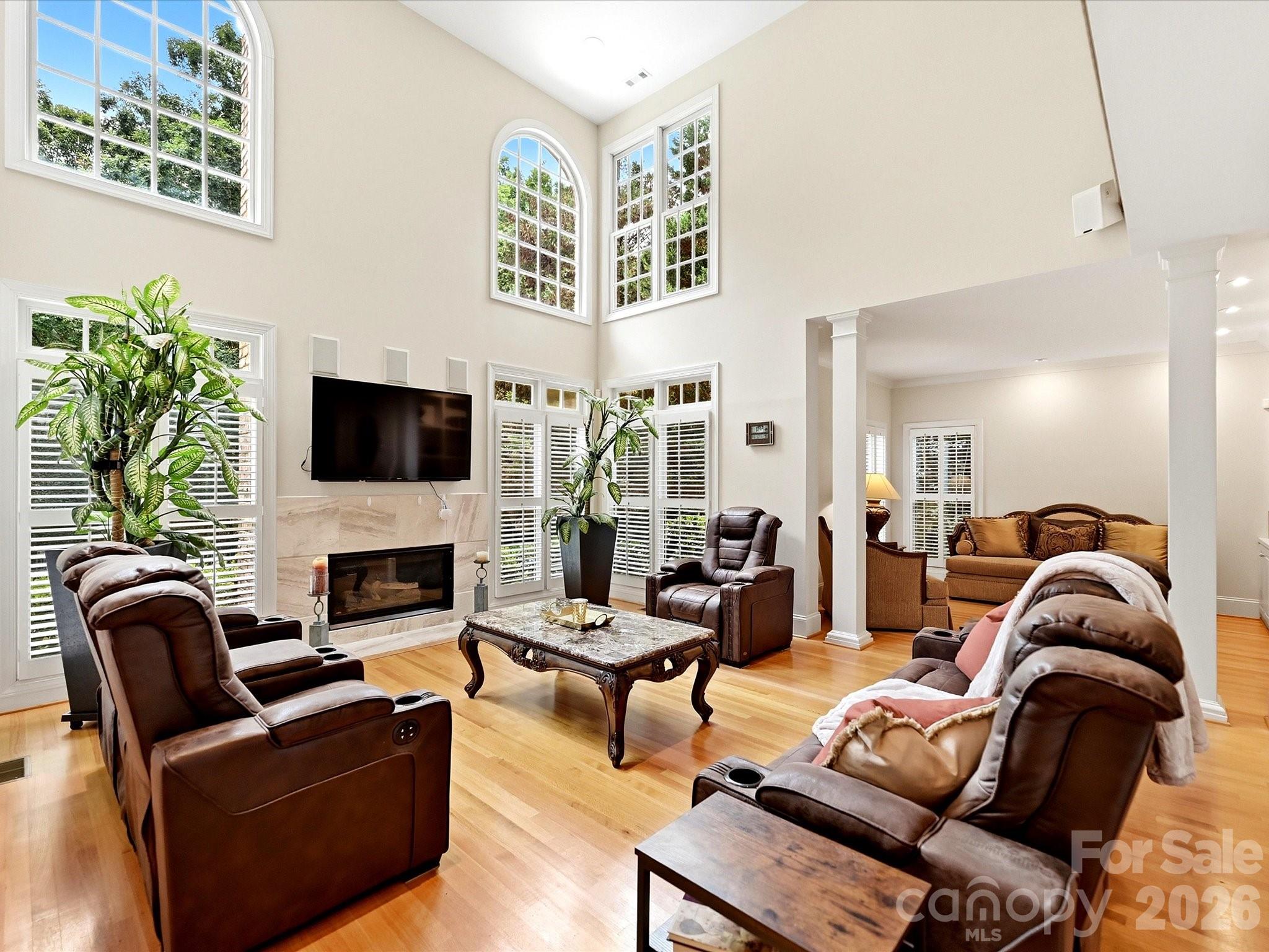 2744 W Pinewood Road Property Photo 1