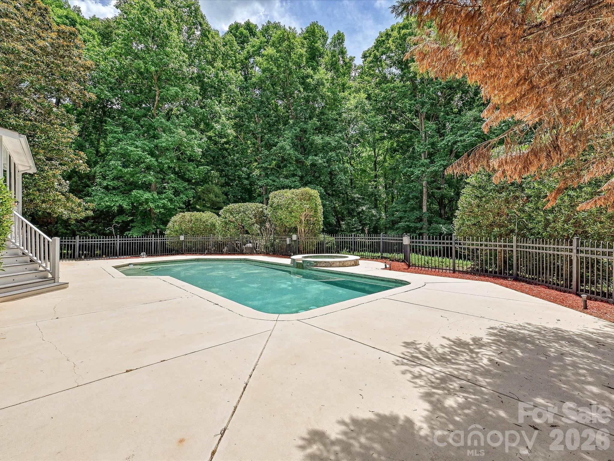2744 W Pinewood Road Property Photo 37