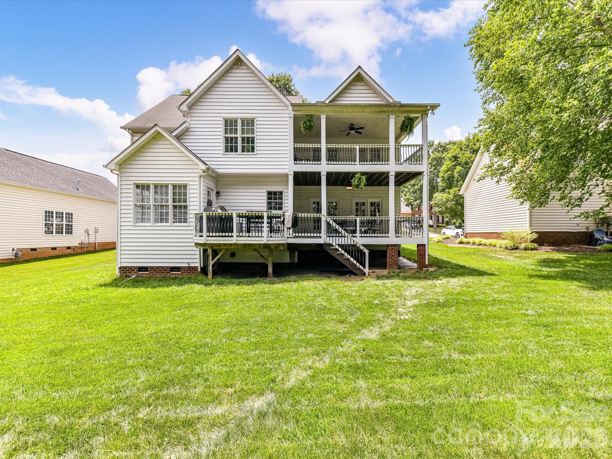 12824 Shamley Court Property Photo 3