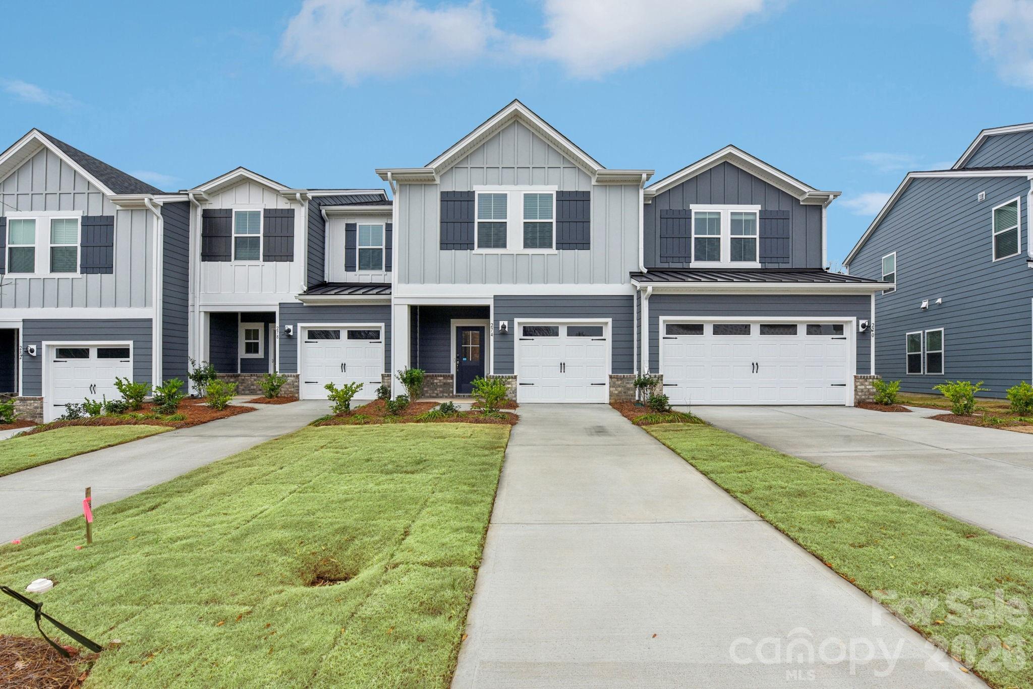 460 Markridge Loop Property Photo 1