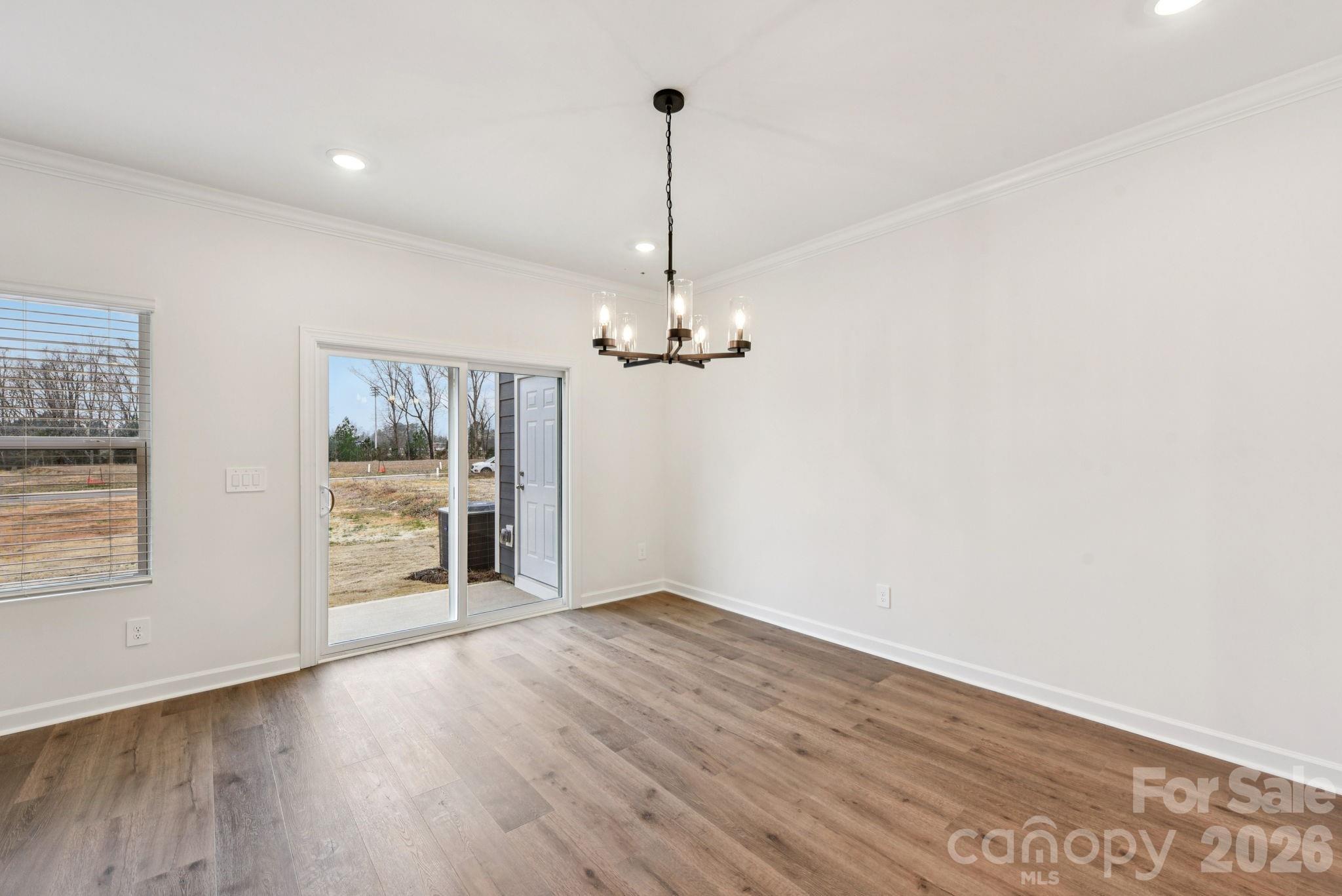460 Markridge Loop Property Photo 2