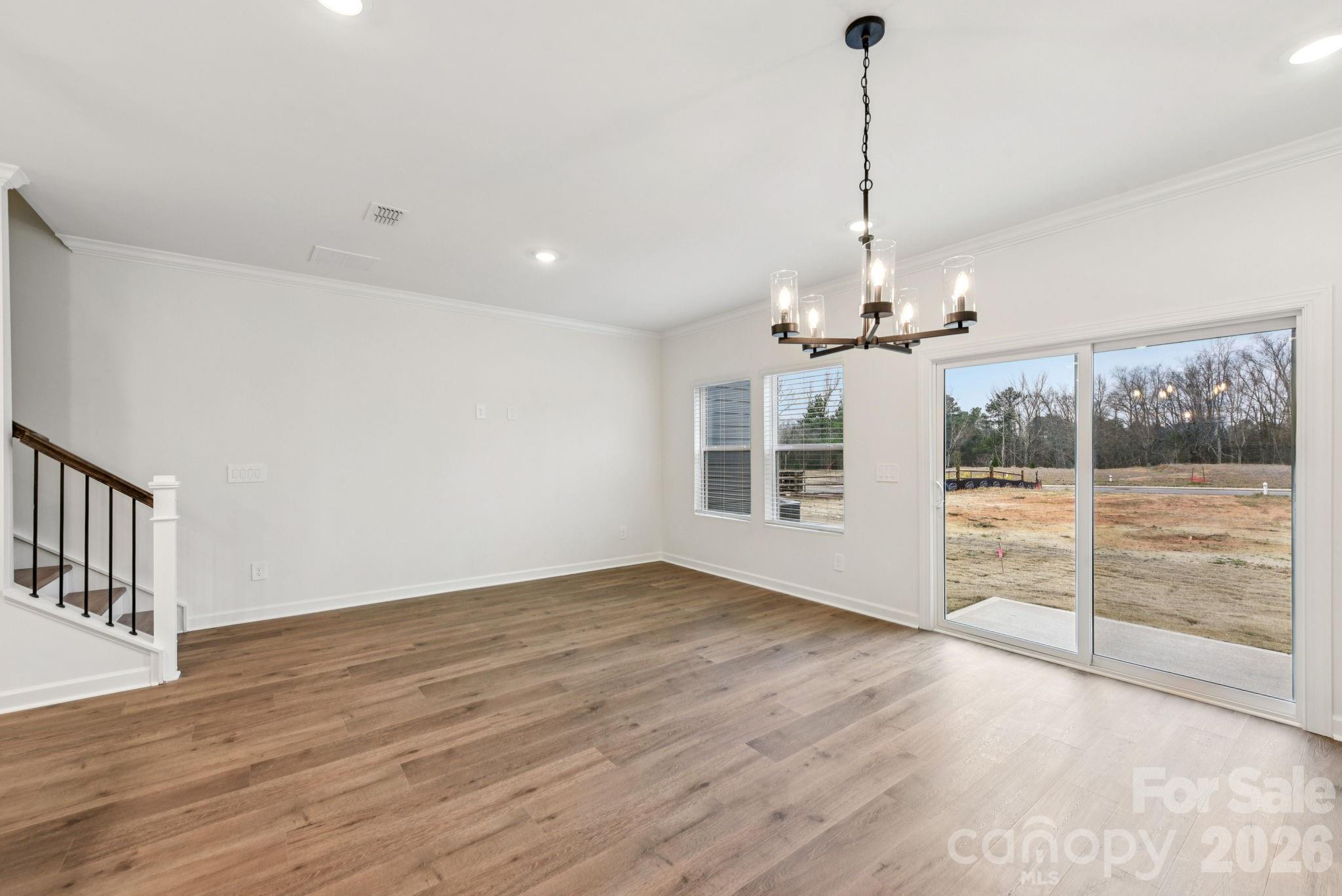 460 Markridge Loop Property Photo 3