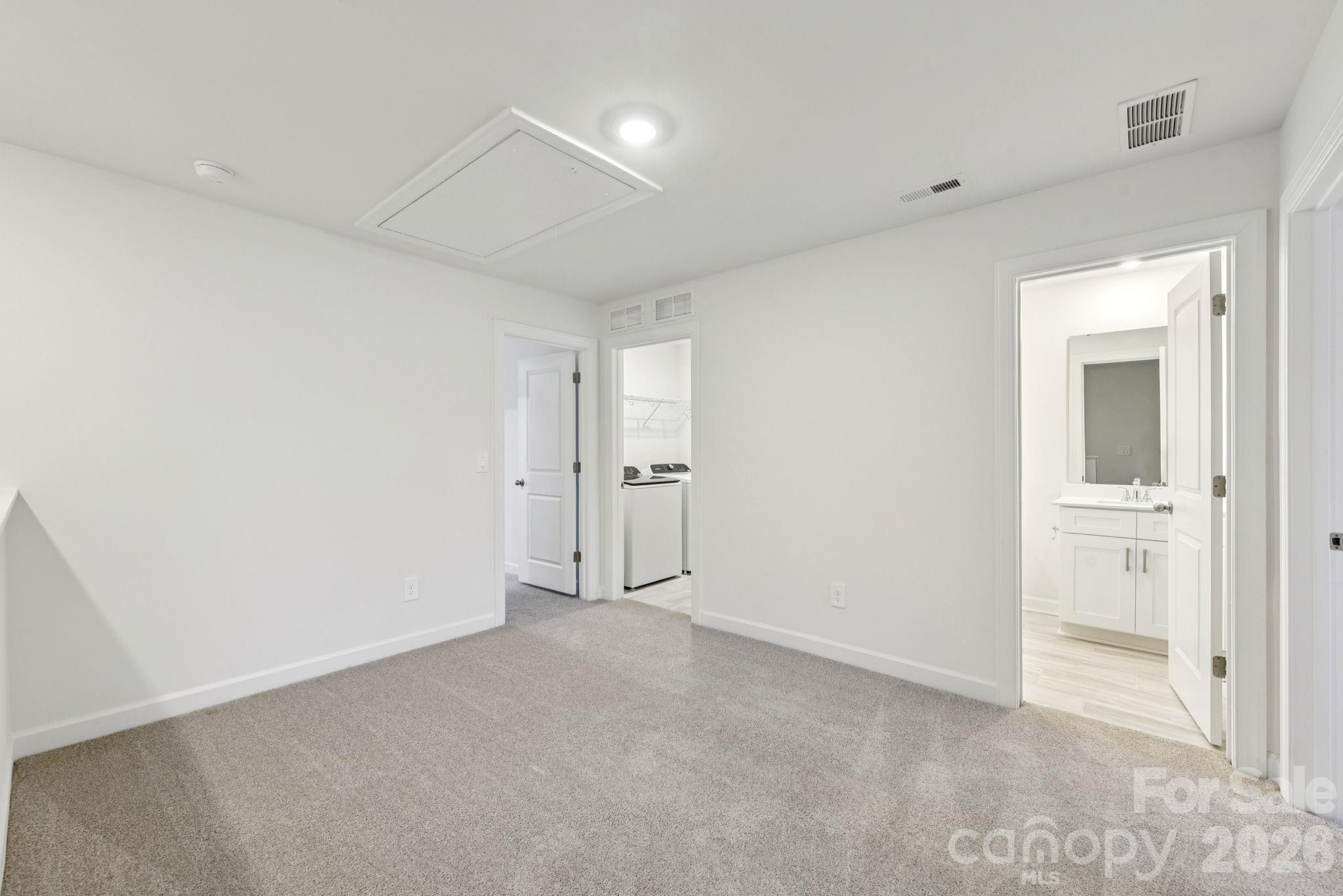 460 Markridge Loop Property Photo 10