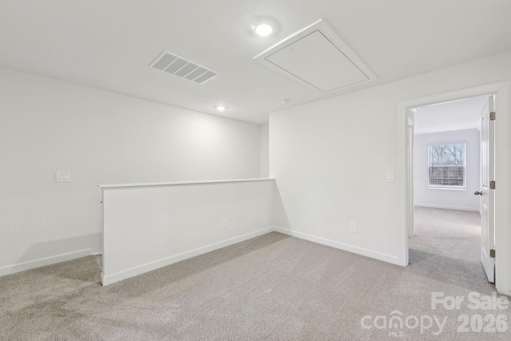 460 Markridge Loop Property Photo 11