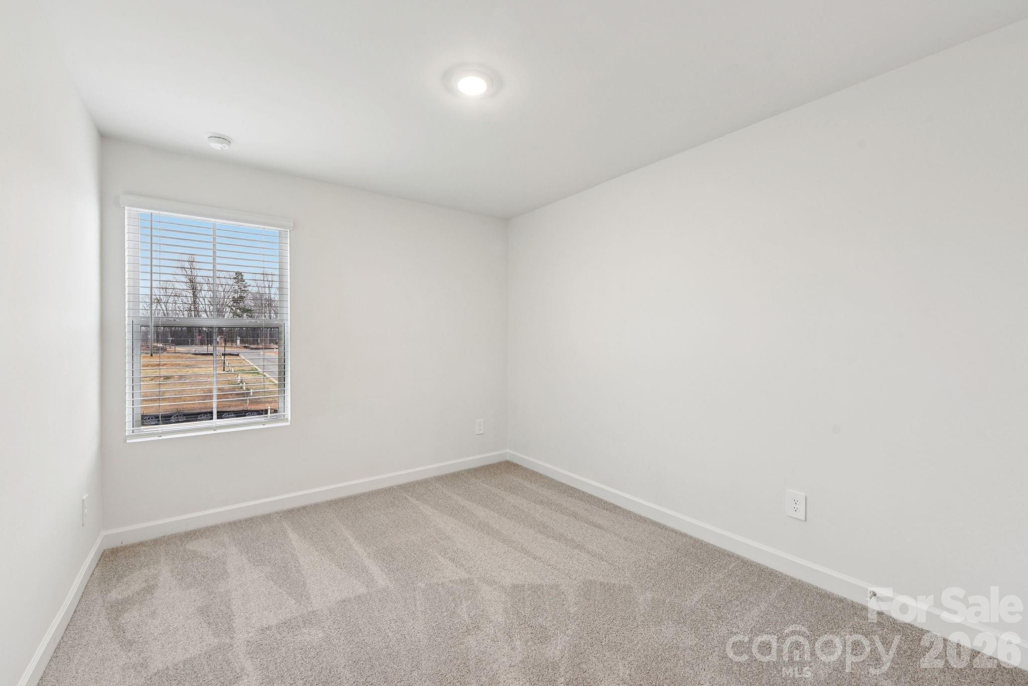 460 Markridge Loop Property Photo 13