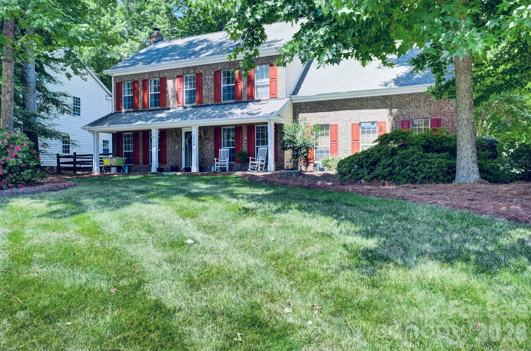 2908 Pinewood Hill Drive Property Photo 1