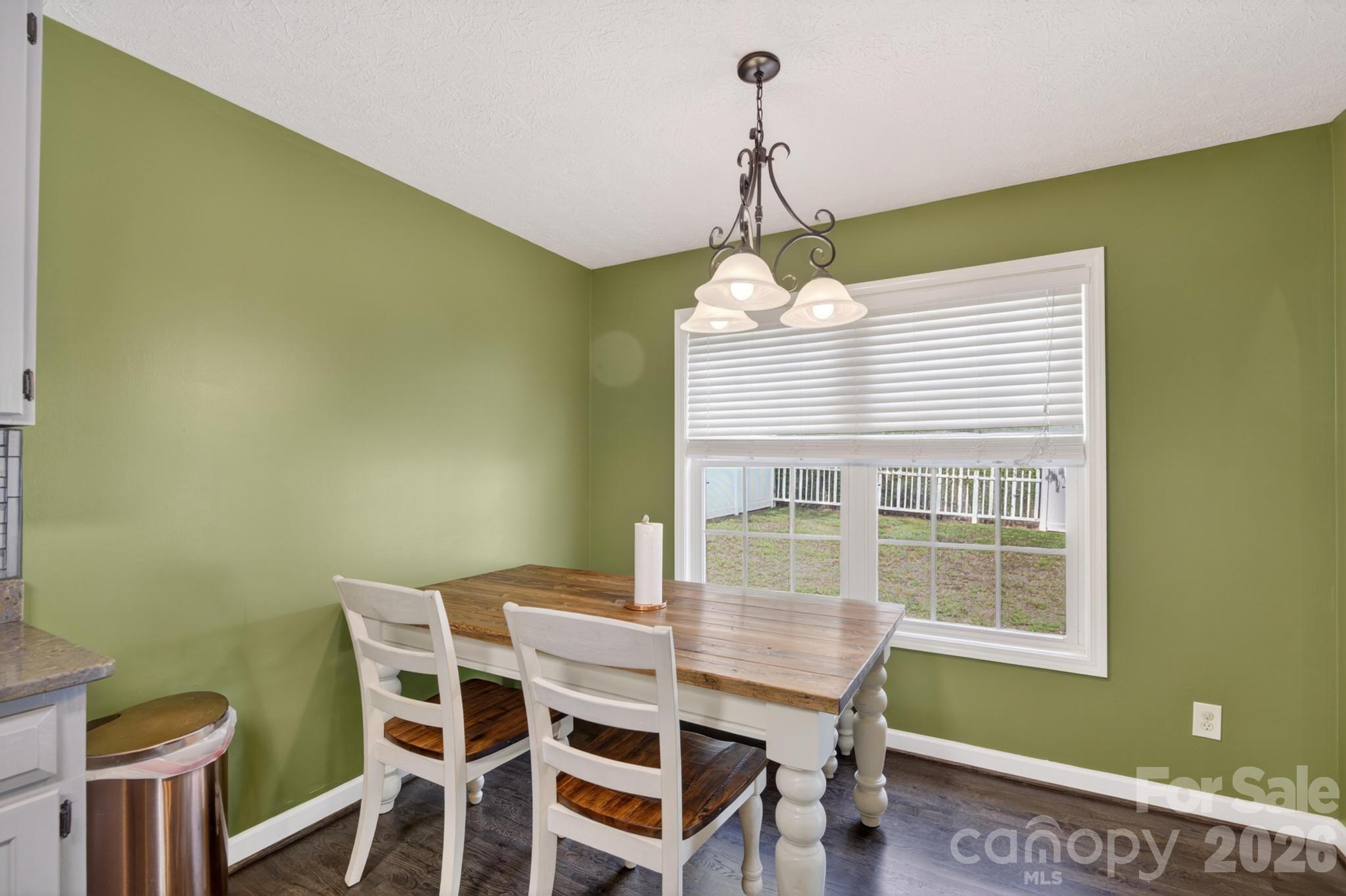 1590 Mayfair Drive Property Photo 27