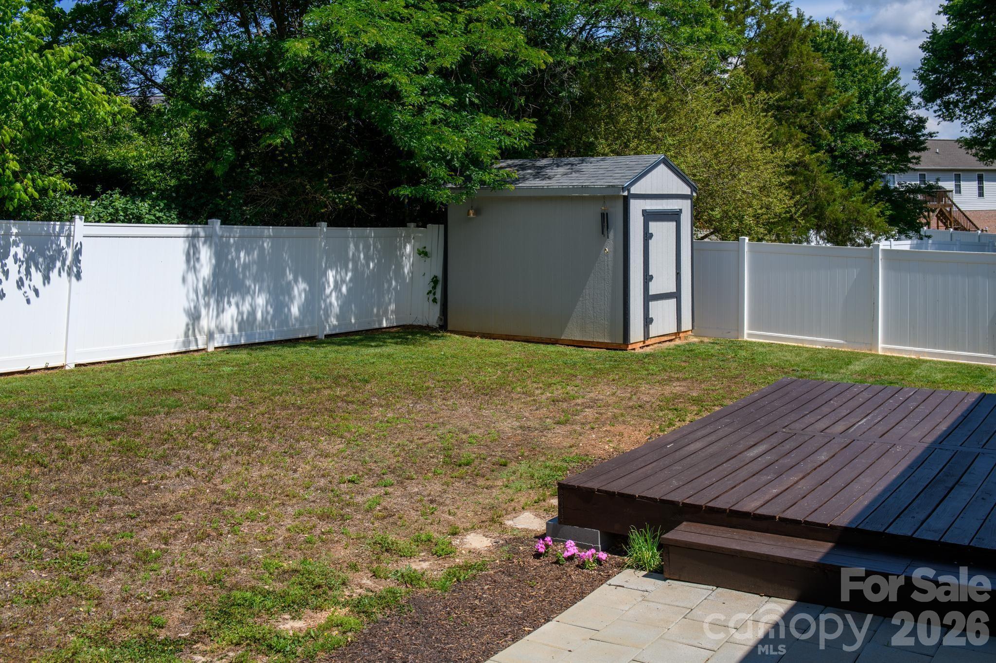 1590 Mayfair Drive Property Photo 38