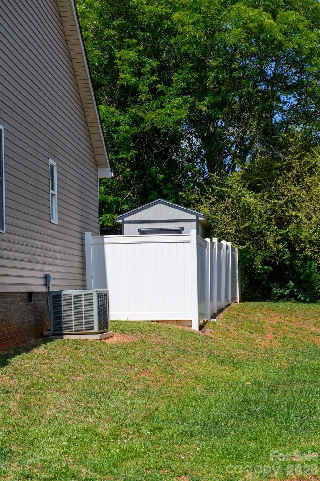 1590 Mayfair Drive Property Photo 42