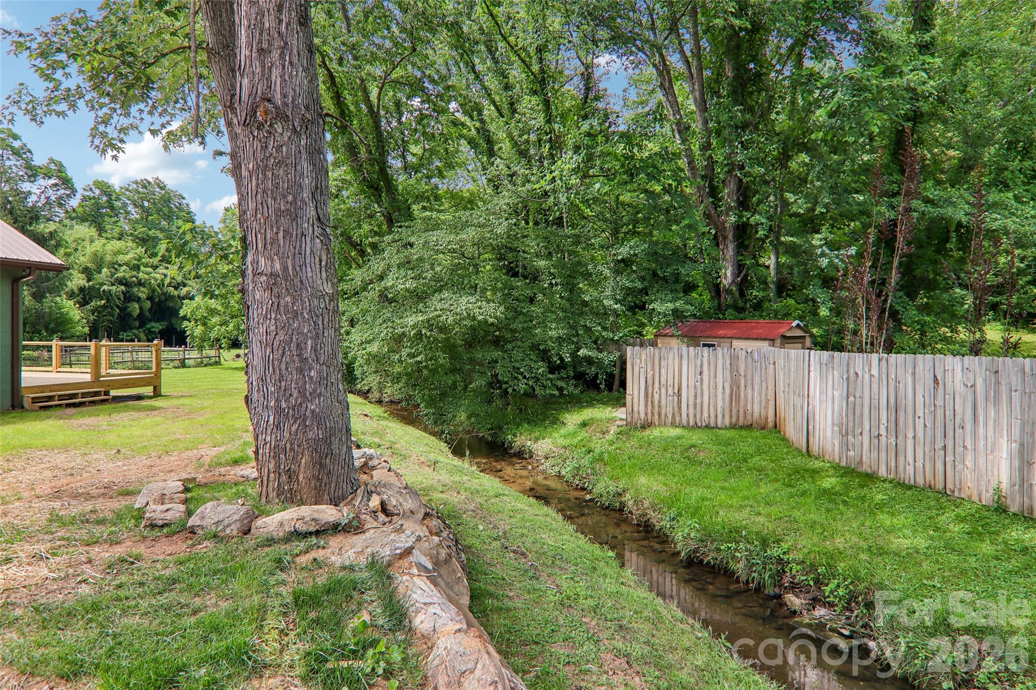 169 East Street Property Photo 4