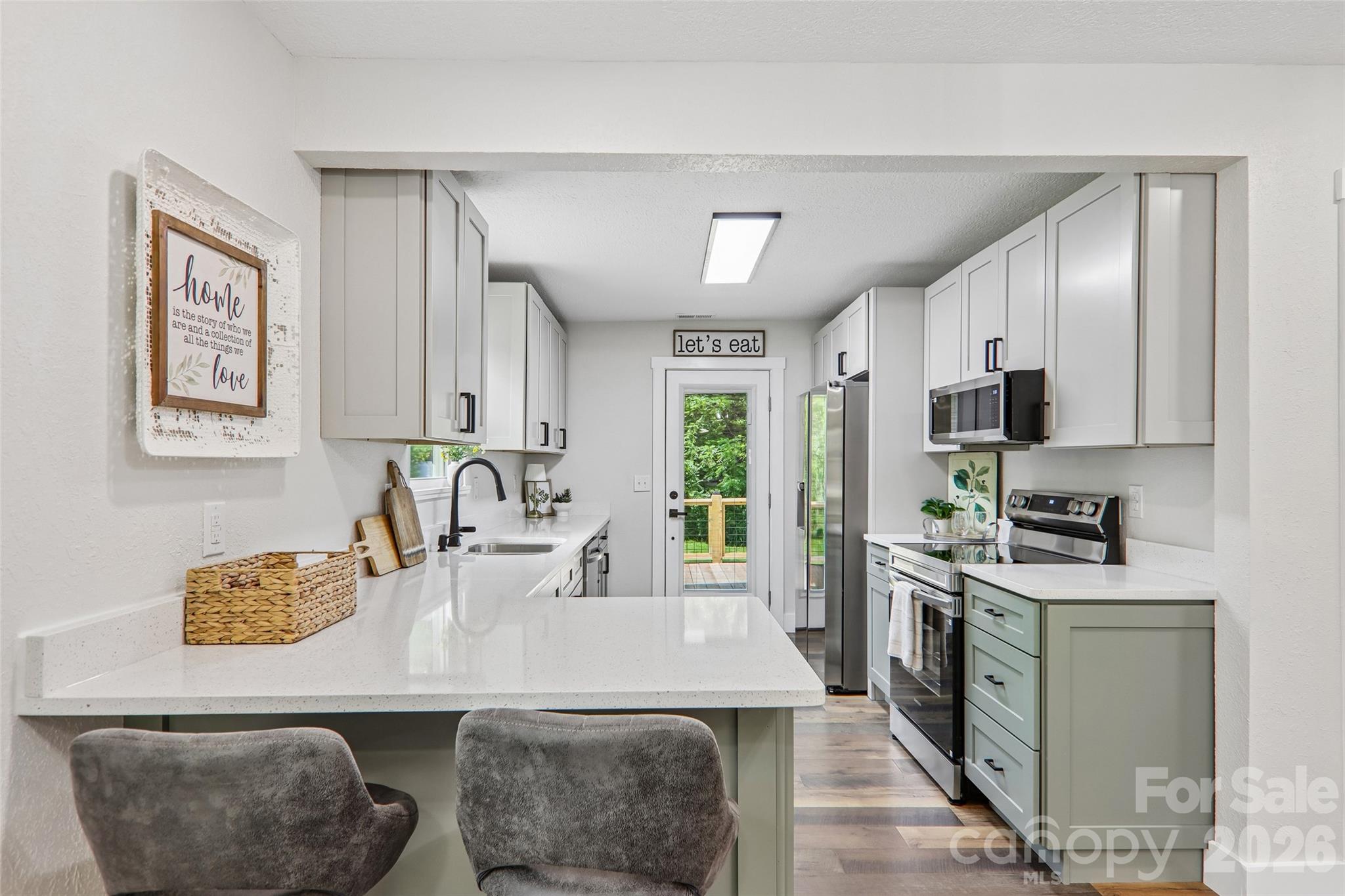 169 East Street Property Photo 14