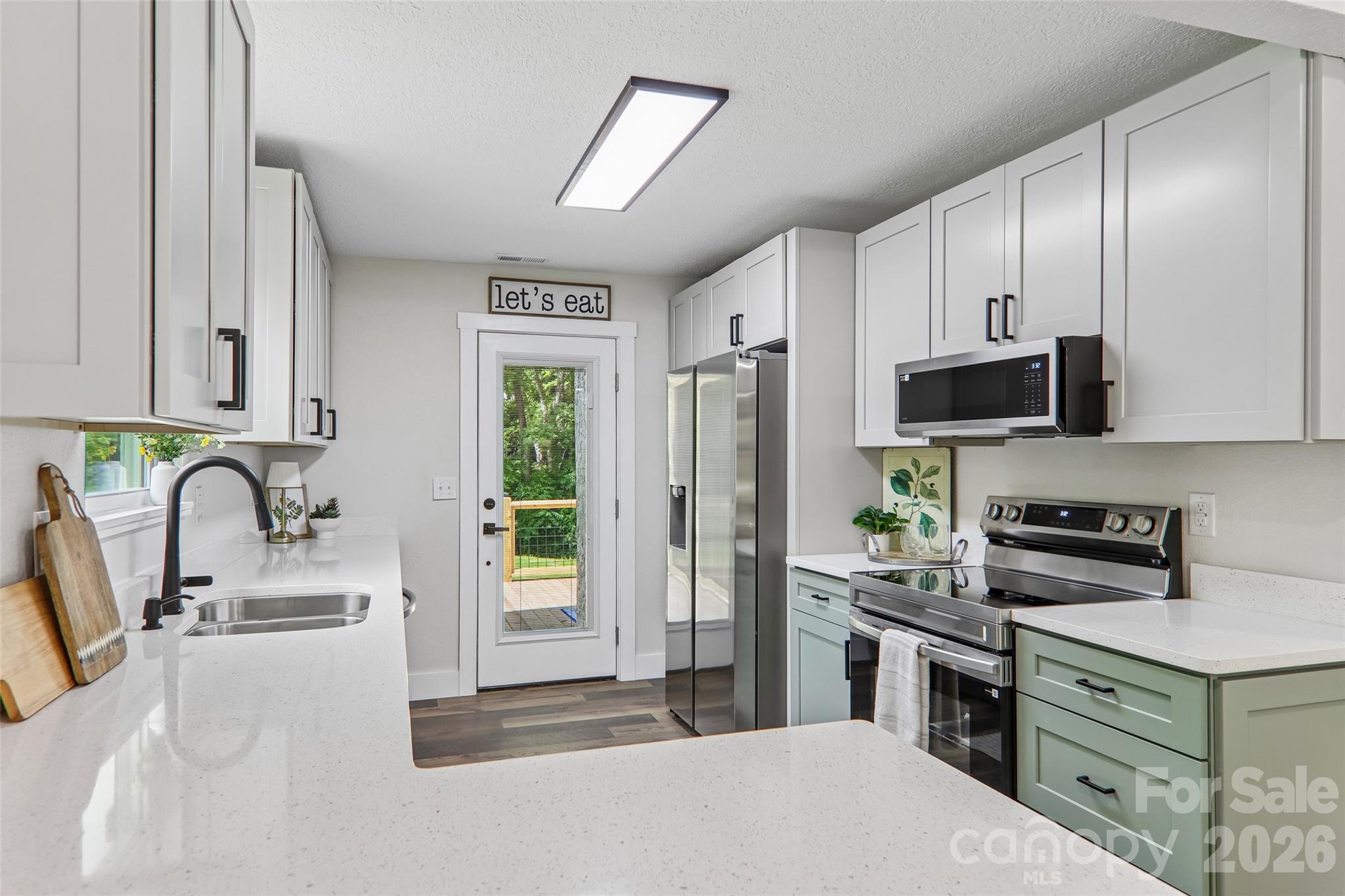 169 East Street Property Photo 18