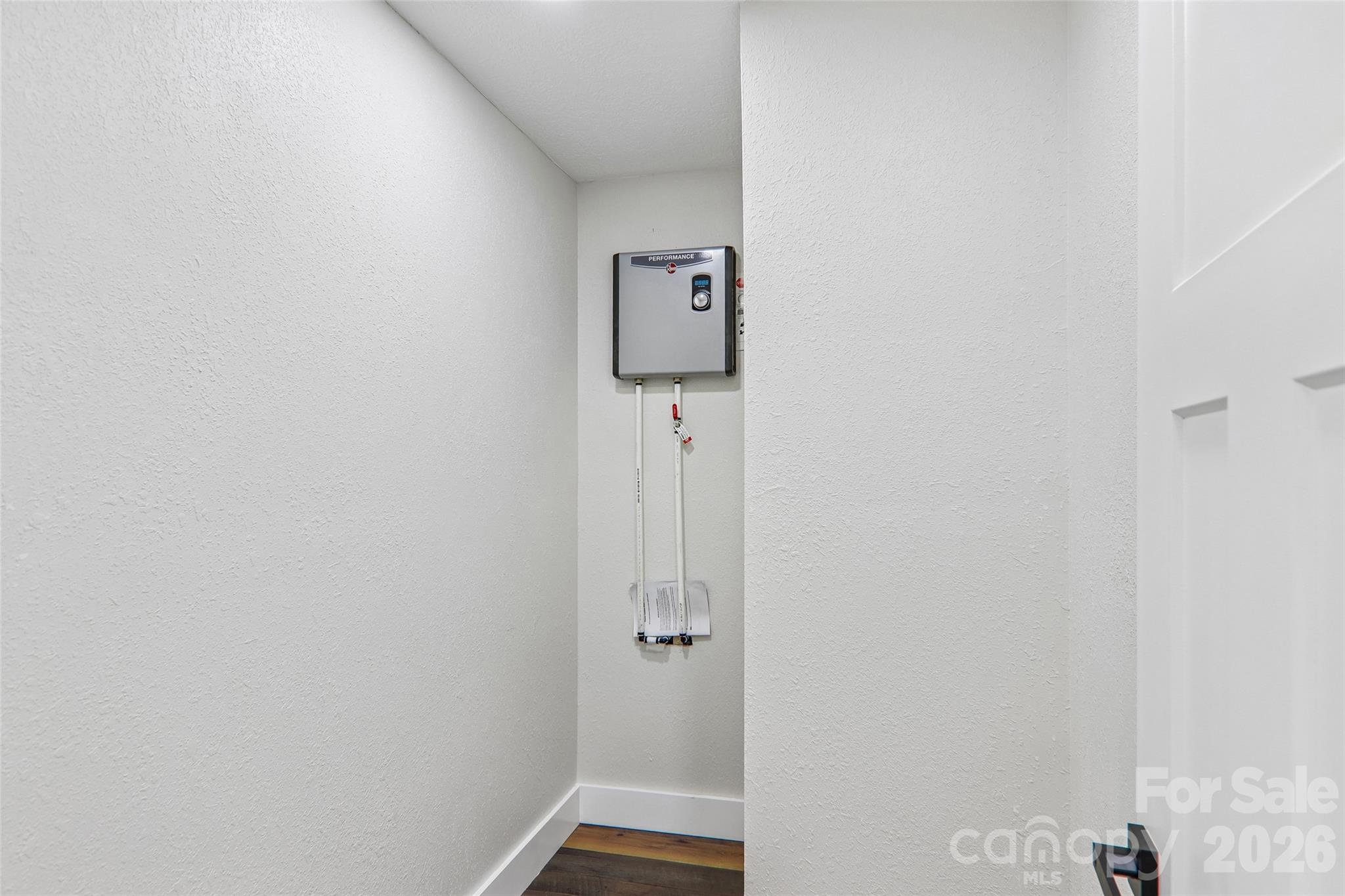 169 East Street Property Photo 31