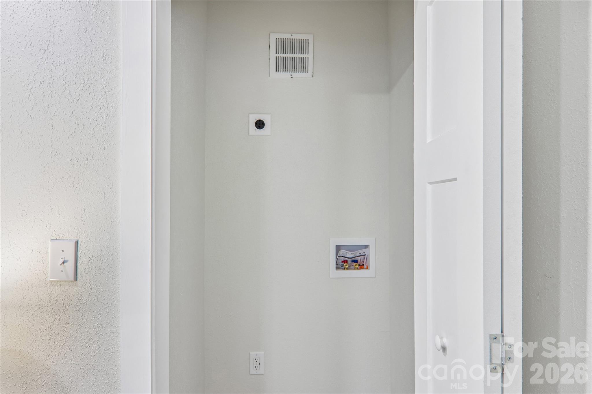 169 East Street Property Photo 32