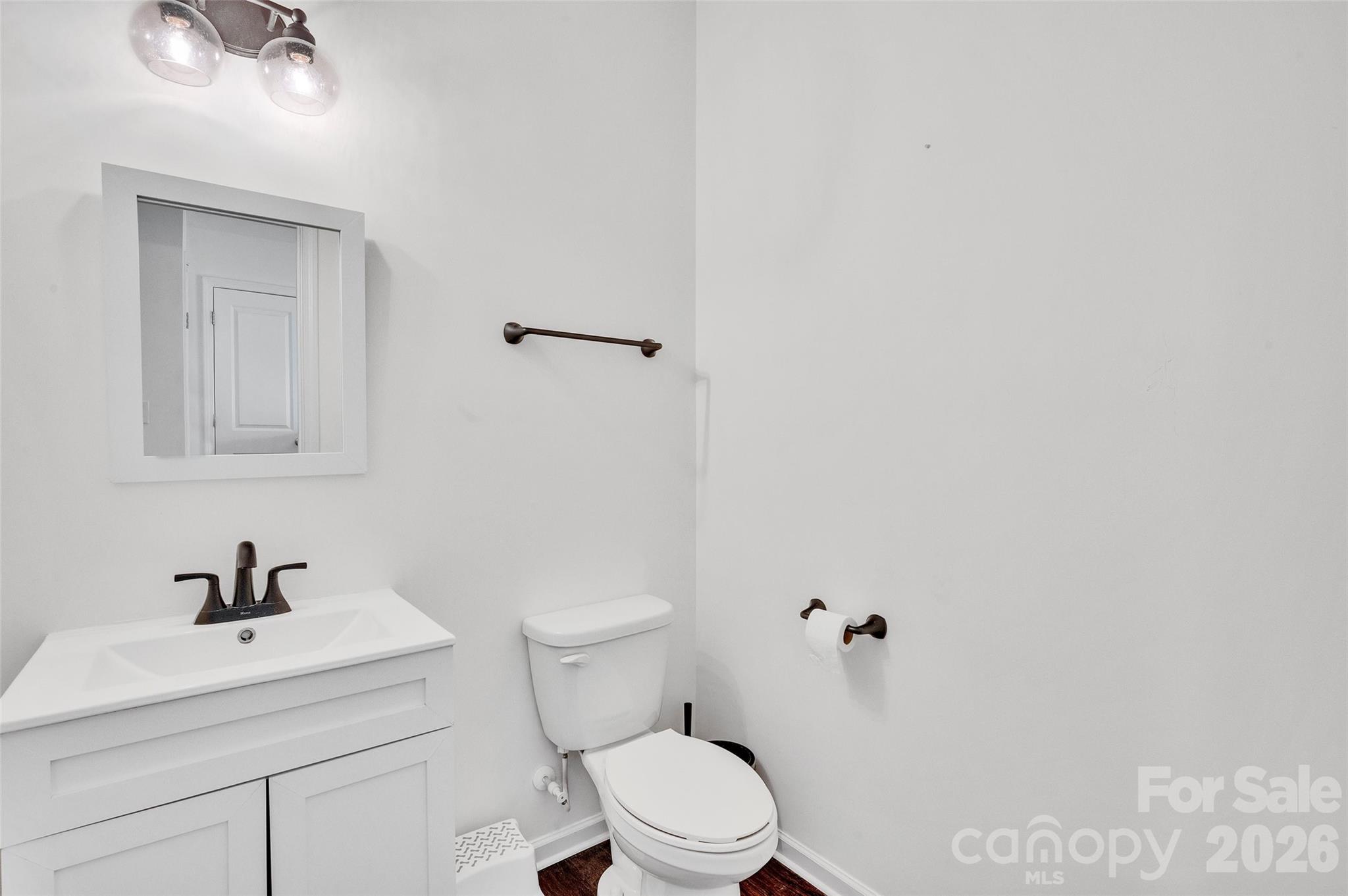 112 Kingsway Drive Property Photo 5