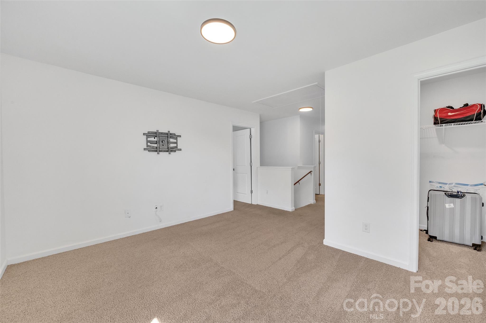 112 Kingsway Drive Property Photo 12