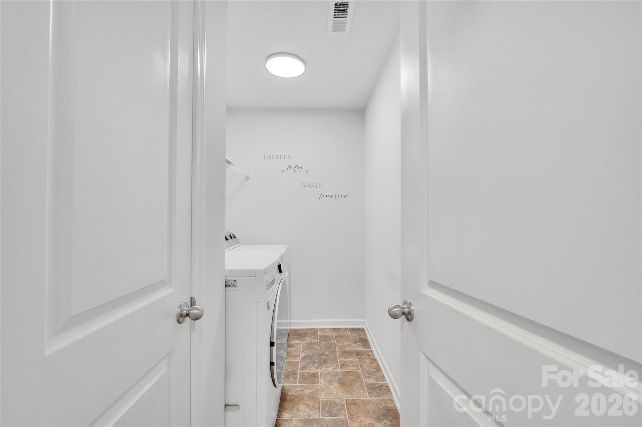 112 Kingsway Drive Property Photo 17