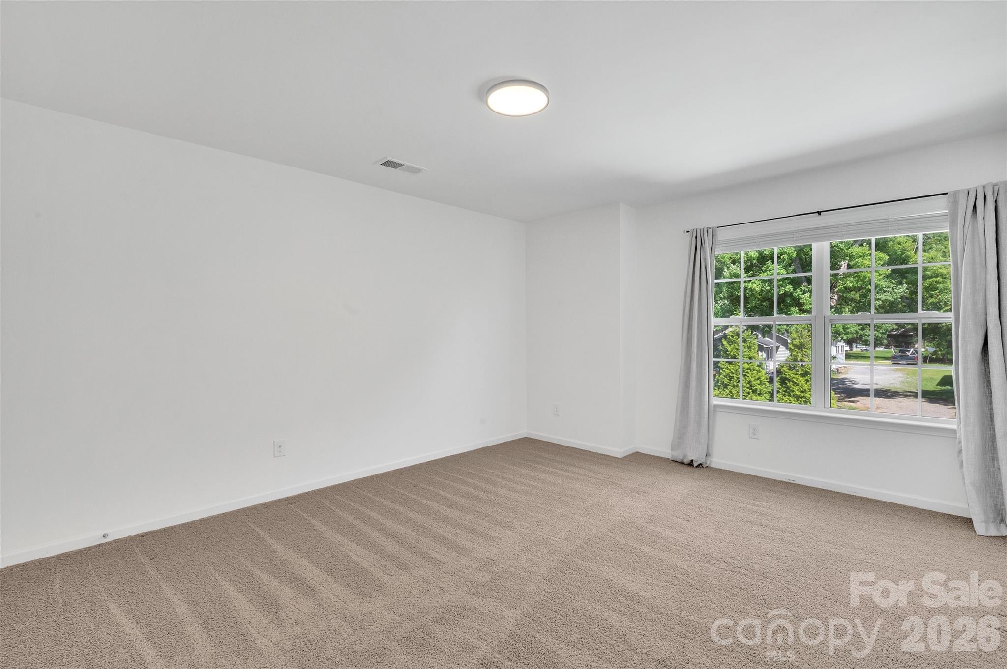 112 Kingsway Drive Property Photo 18