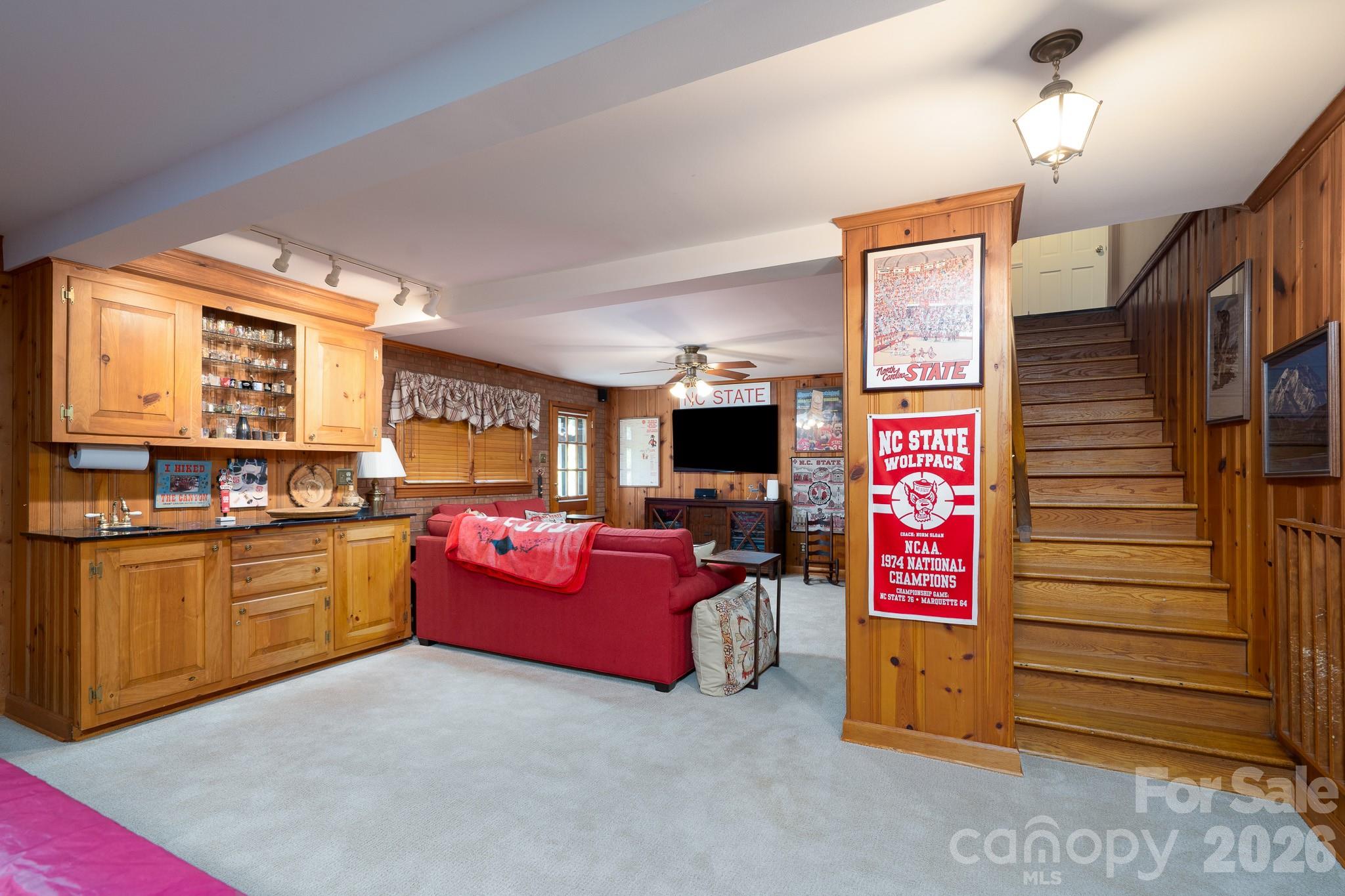 326 Richmond Road Property Photo 10