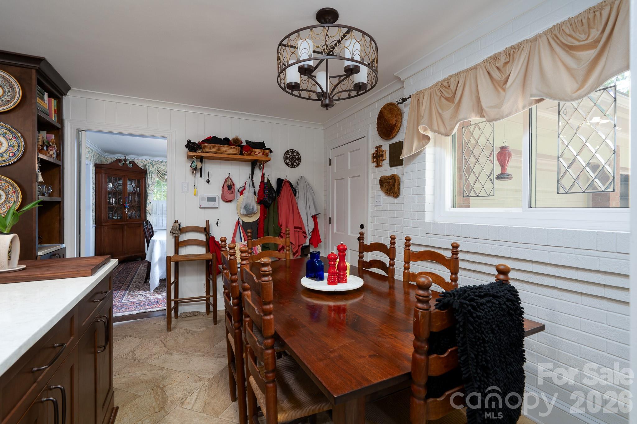 326 Richmond Road Property Photo 28