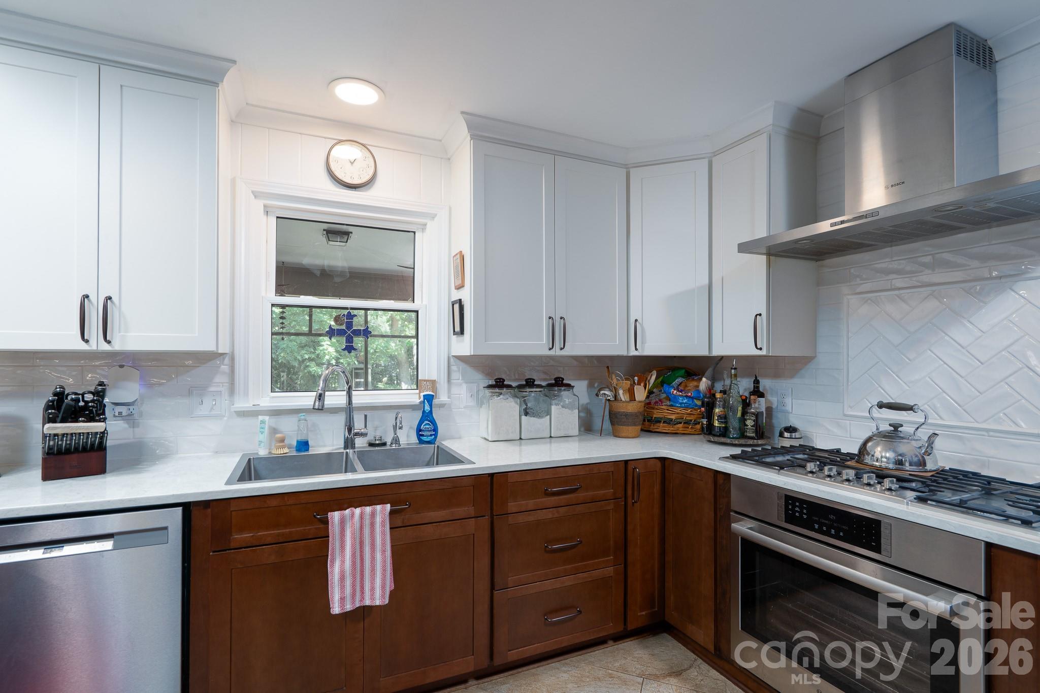 326 Richmond Road Property Photo 32