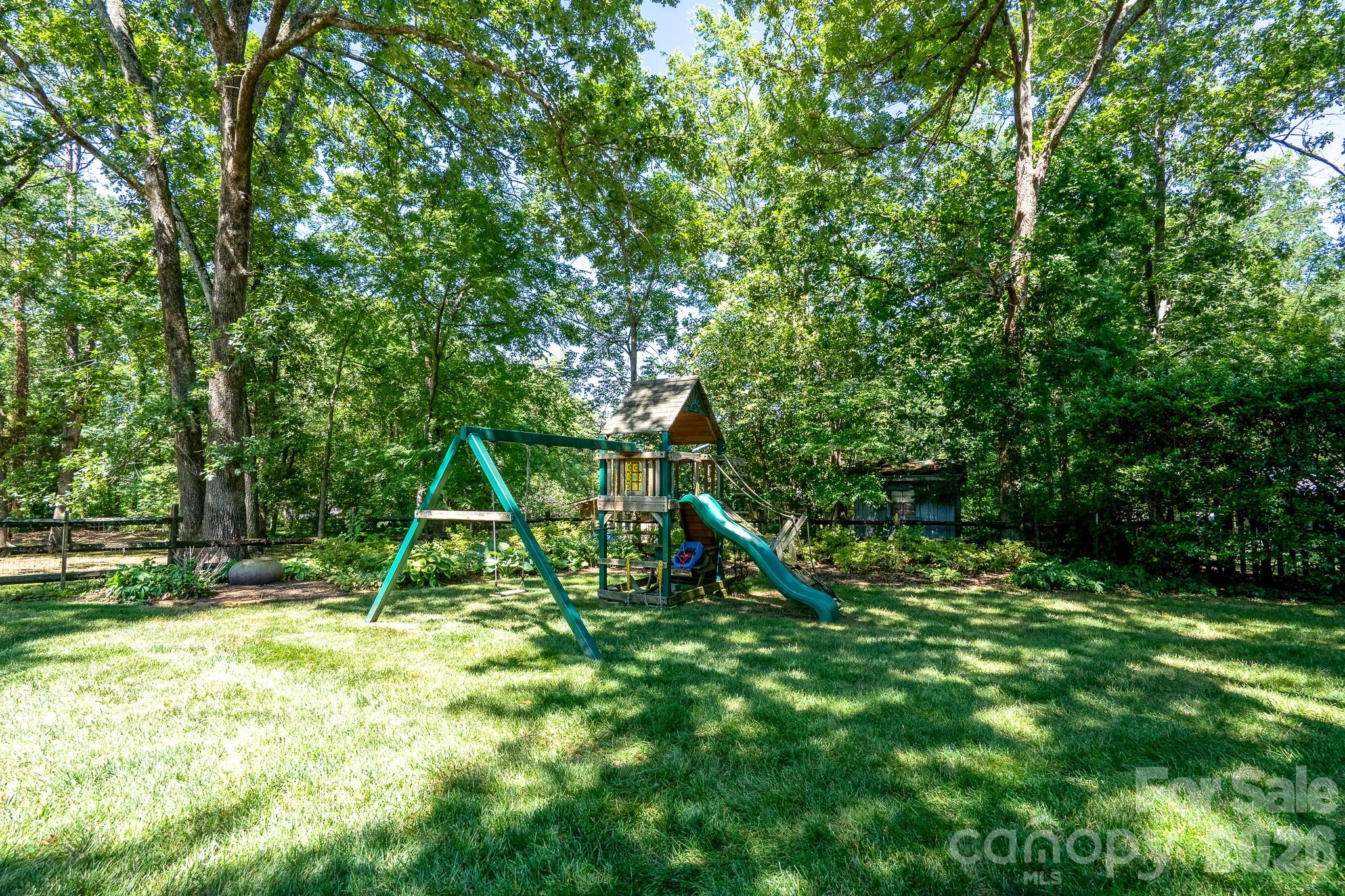 326 Richmond Road Property Photo 38