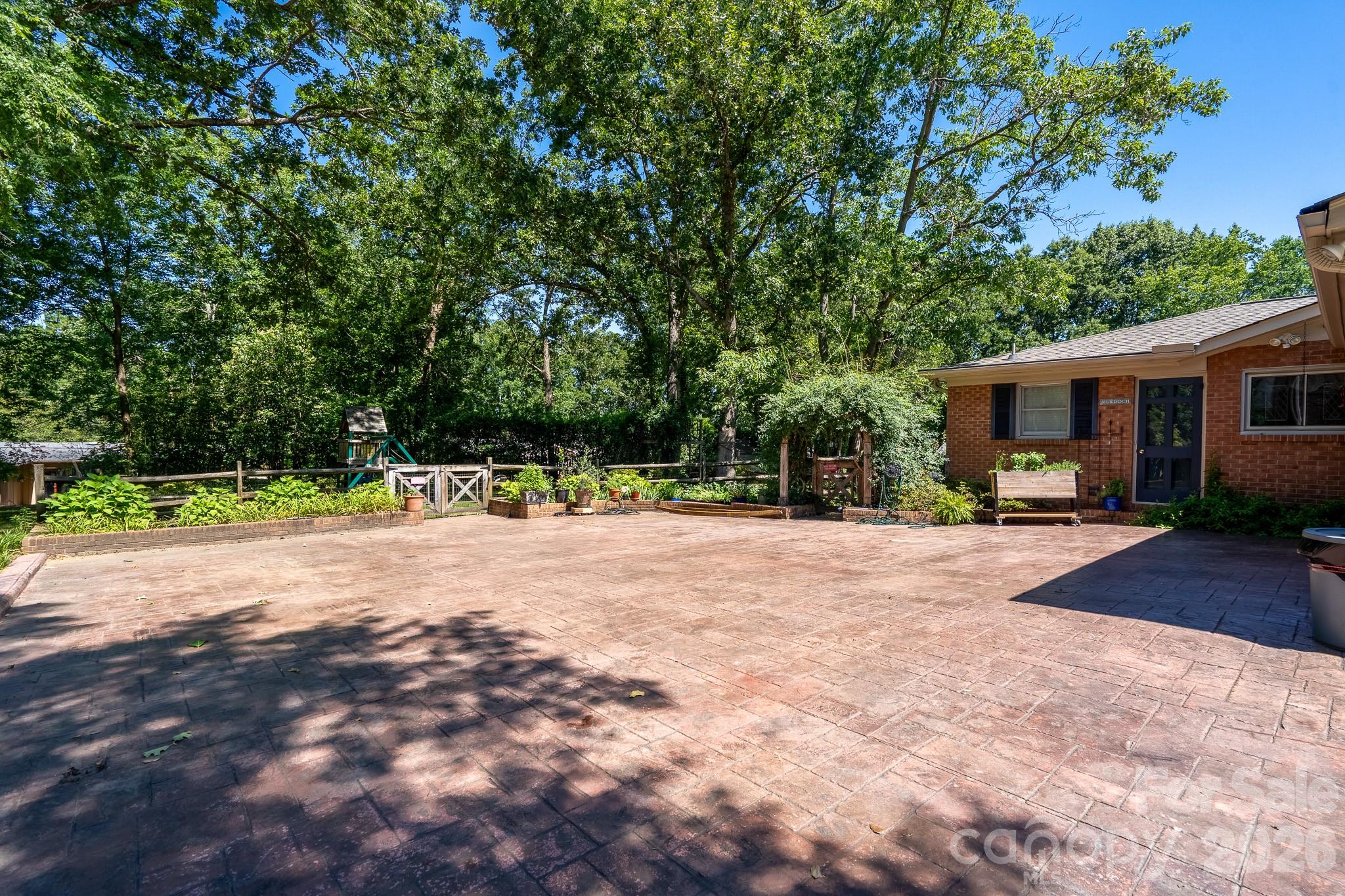 326 Richmond Road Property Photo 42