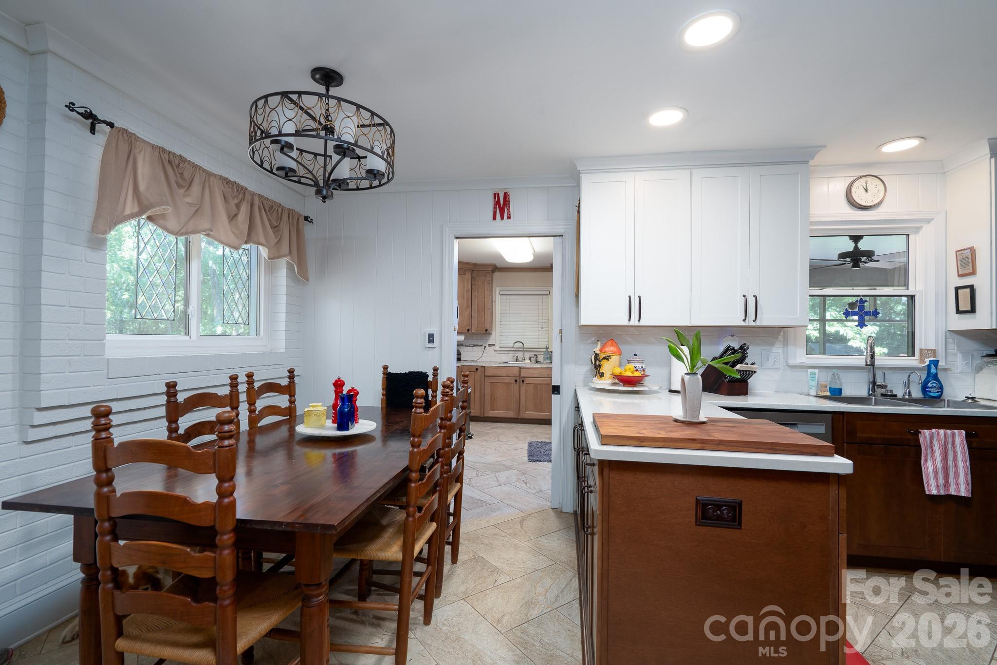 326 Richmond Road Property Photo 48