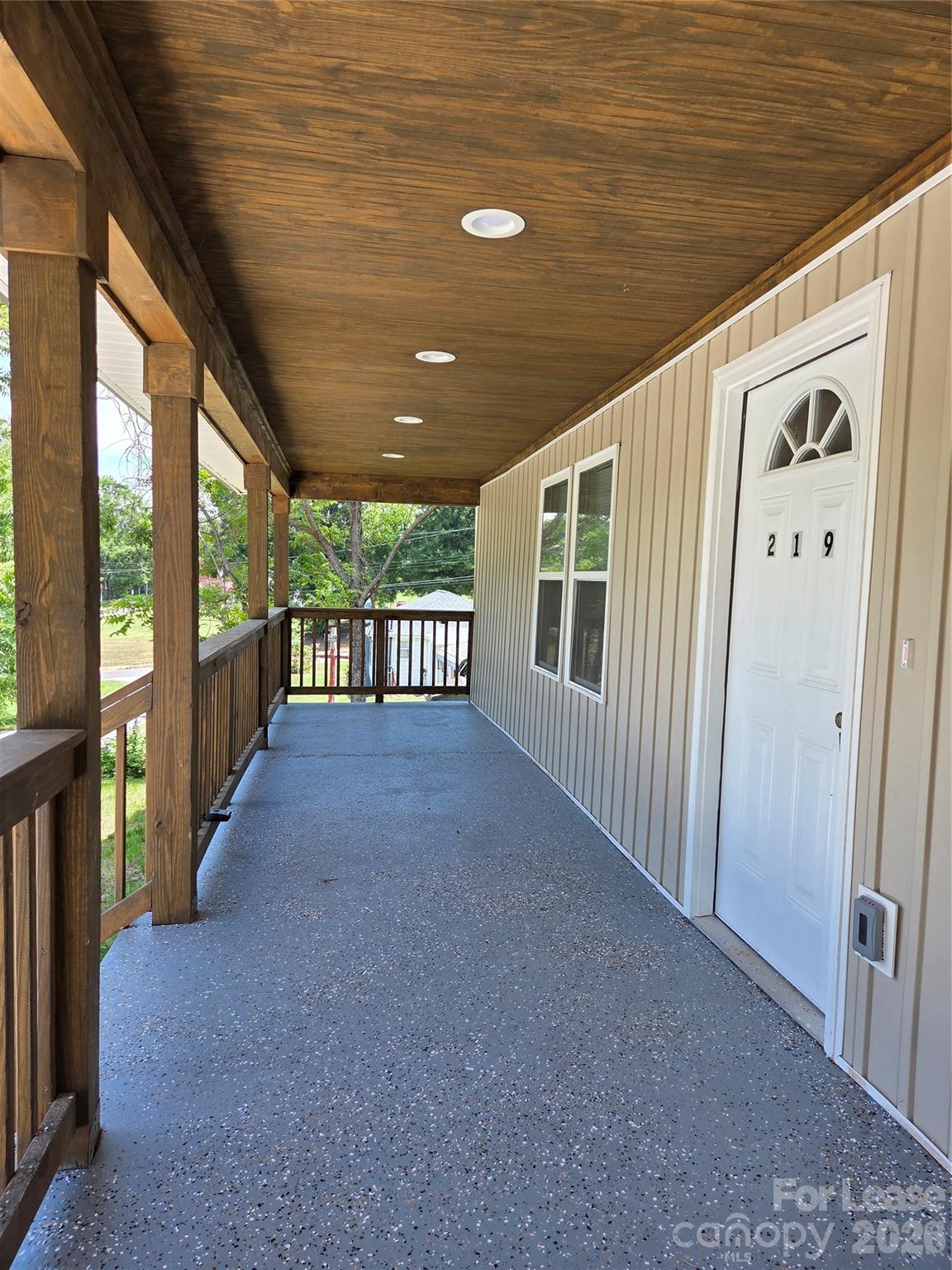 219 Green Drive Property Photo 2