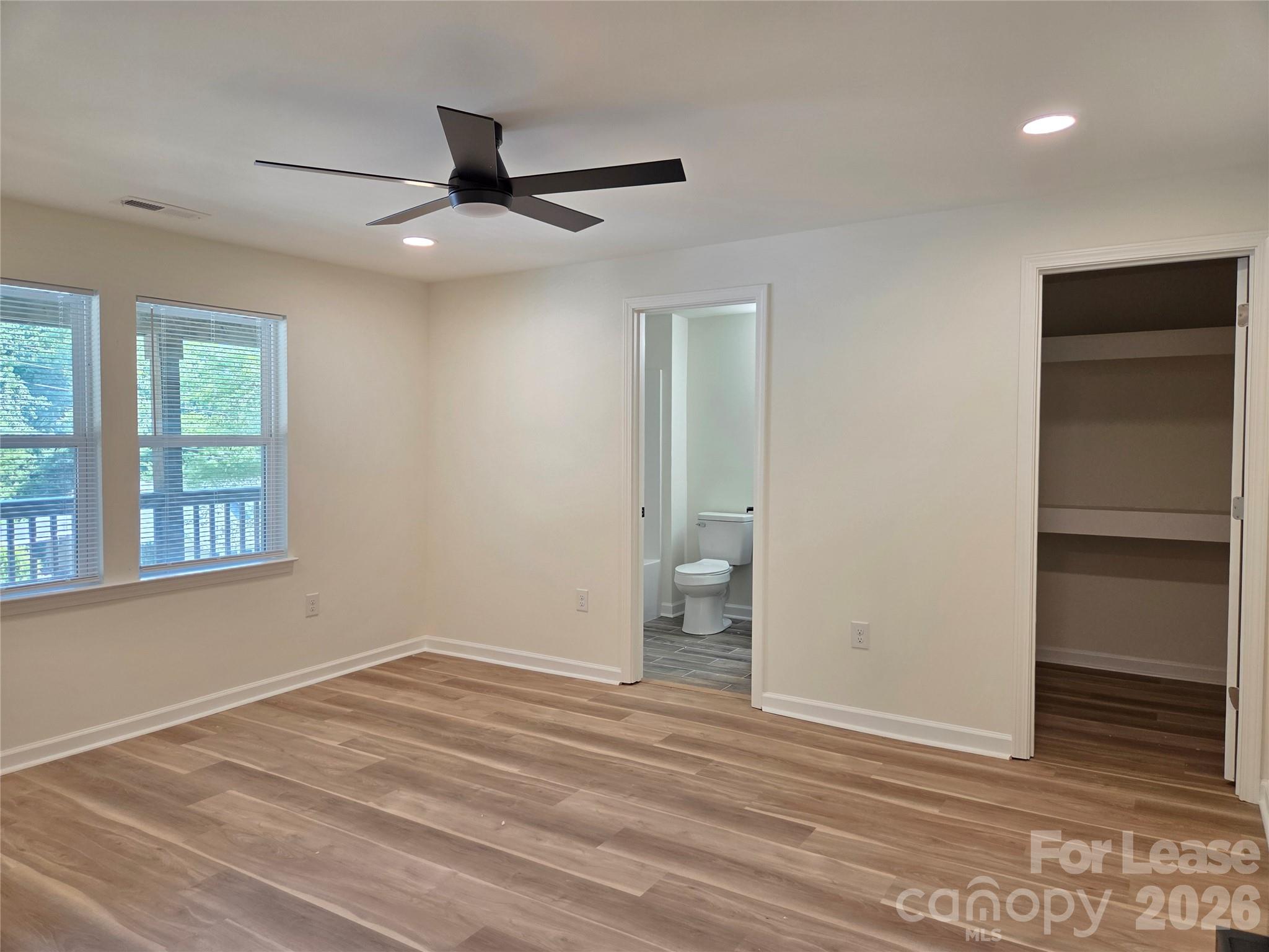 219 Green Drive Property Photo 6