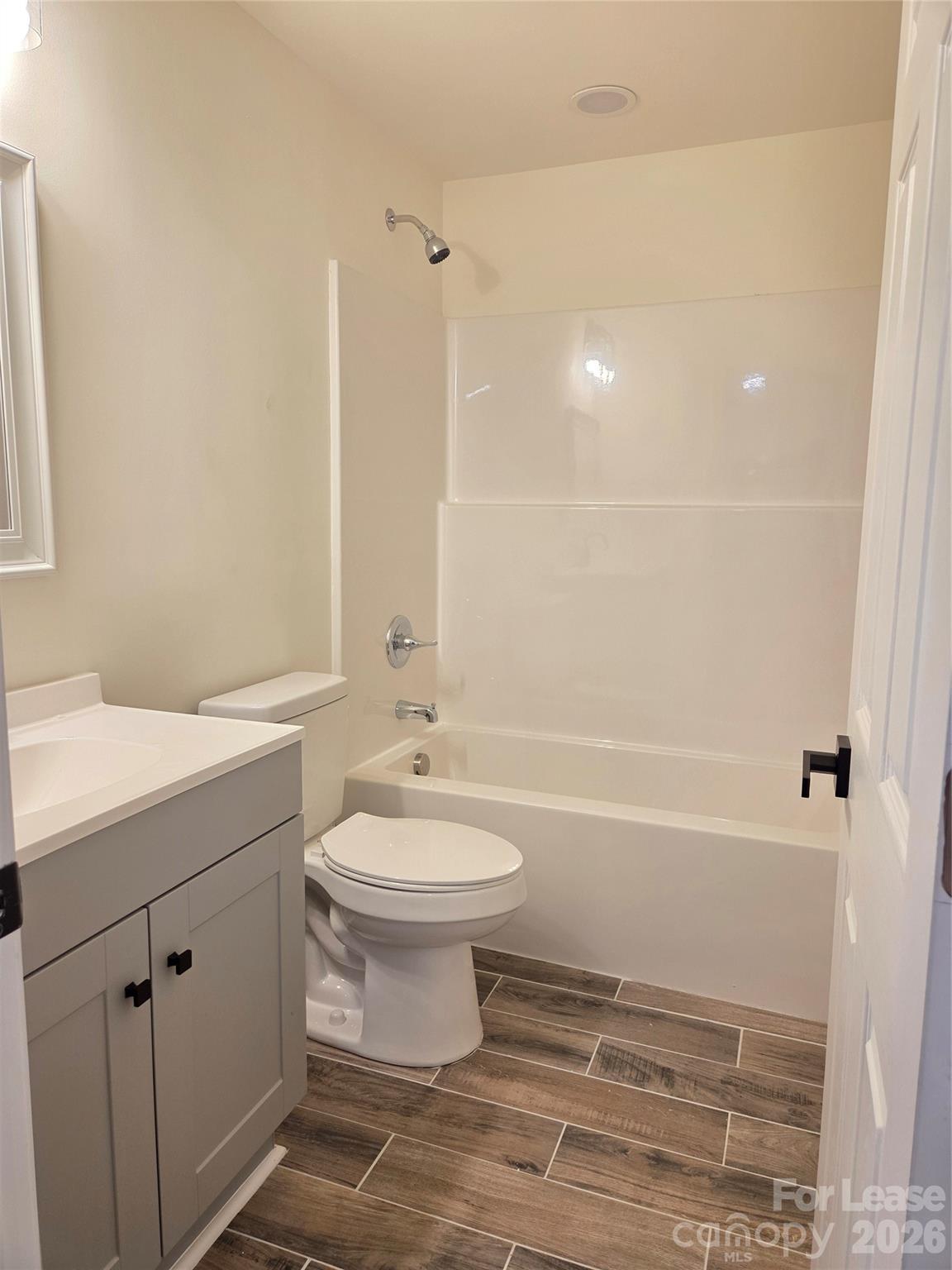 219 Green Drive Property Photo 9