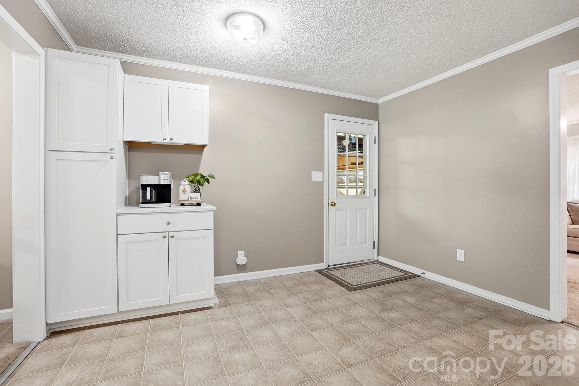 5542 Randolph Road Property Photo 16