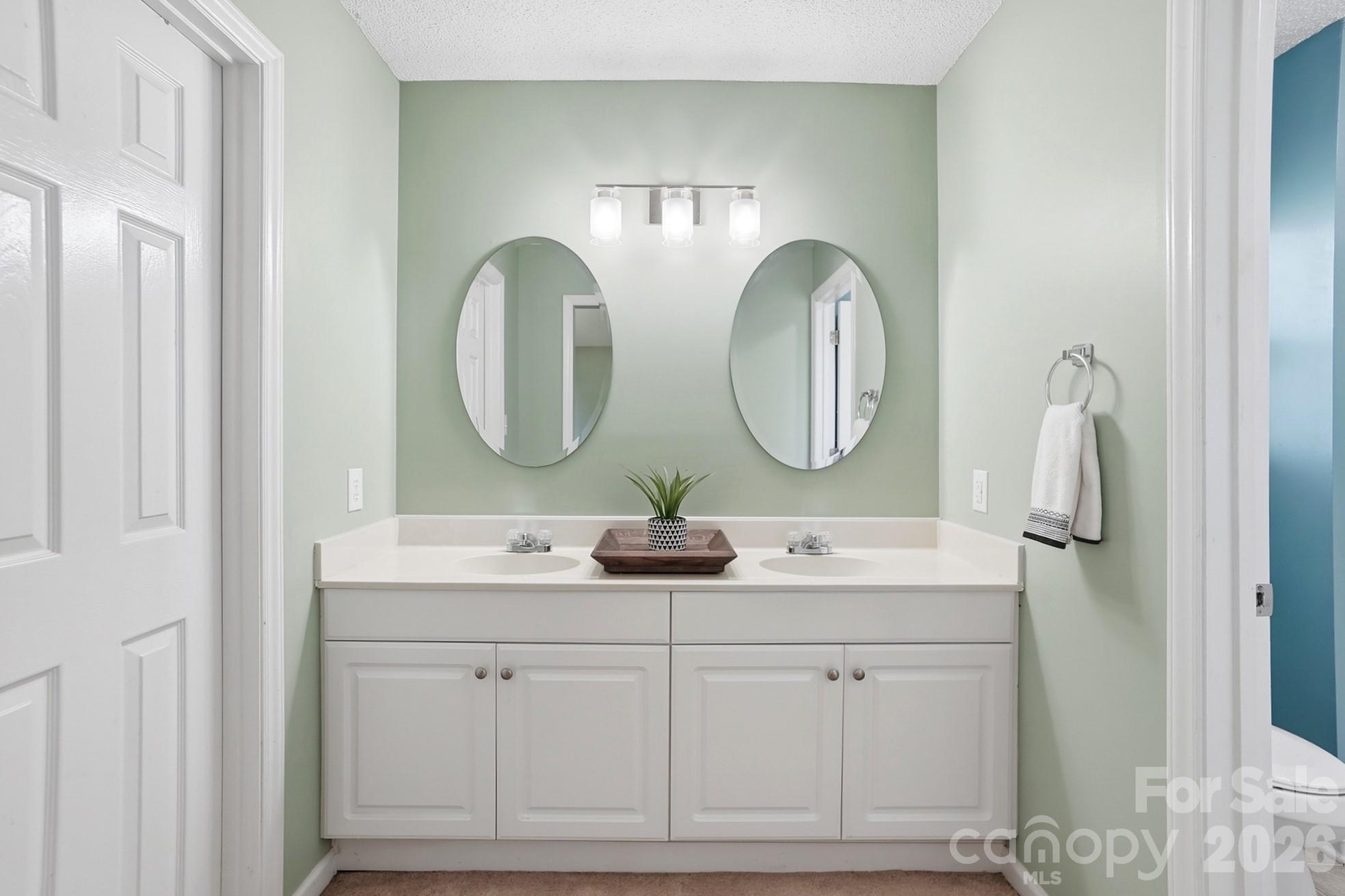 5542 Randolph Road Property Photo 37