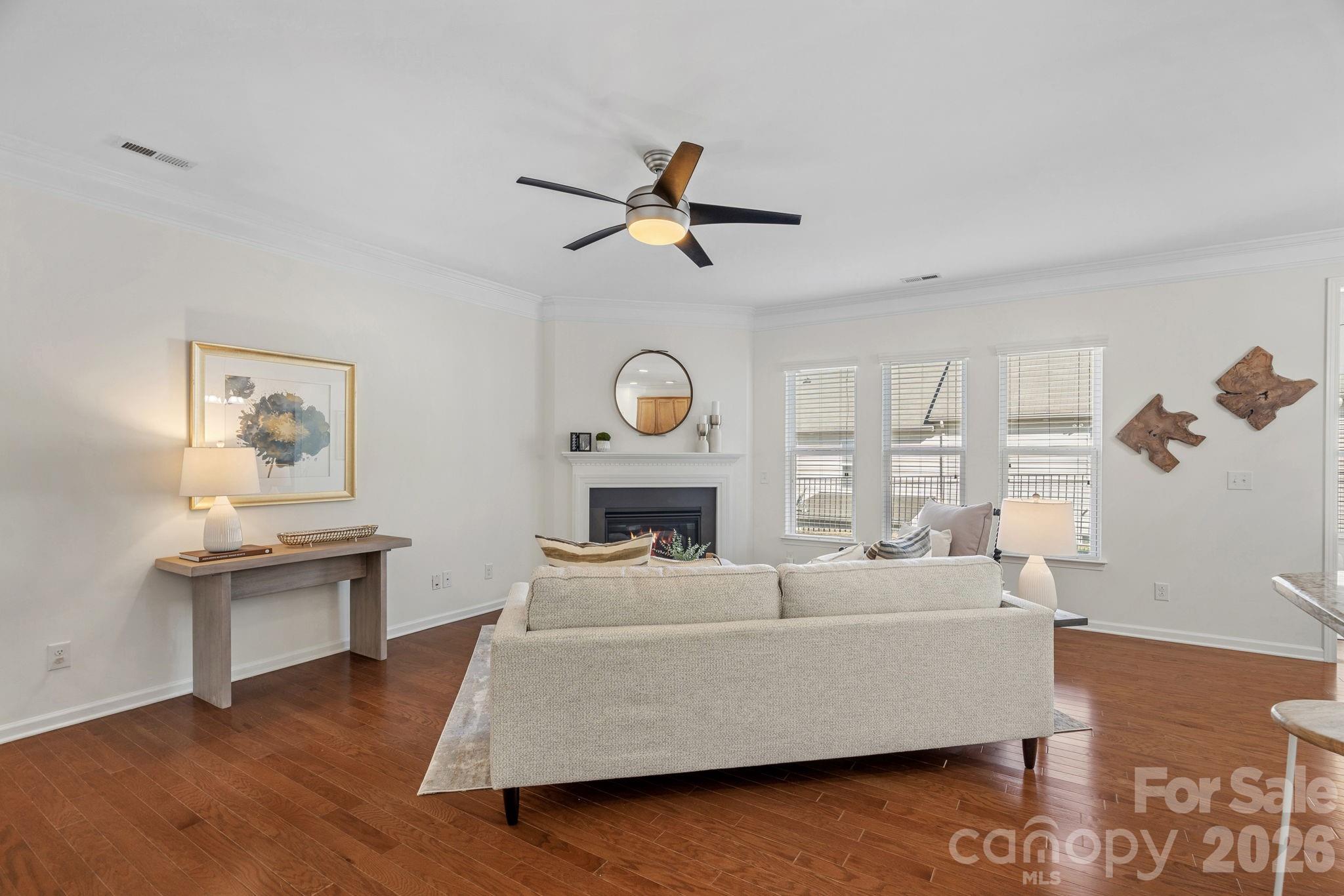 1809 Royal Gorge Avenue Property Photo 7