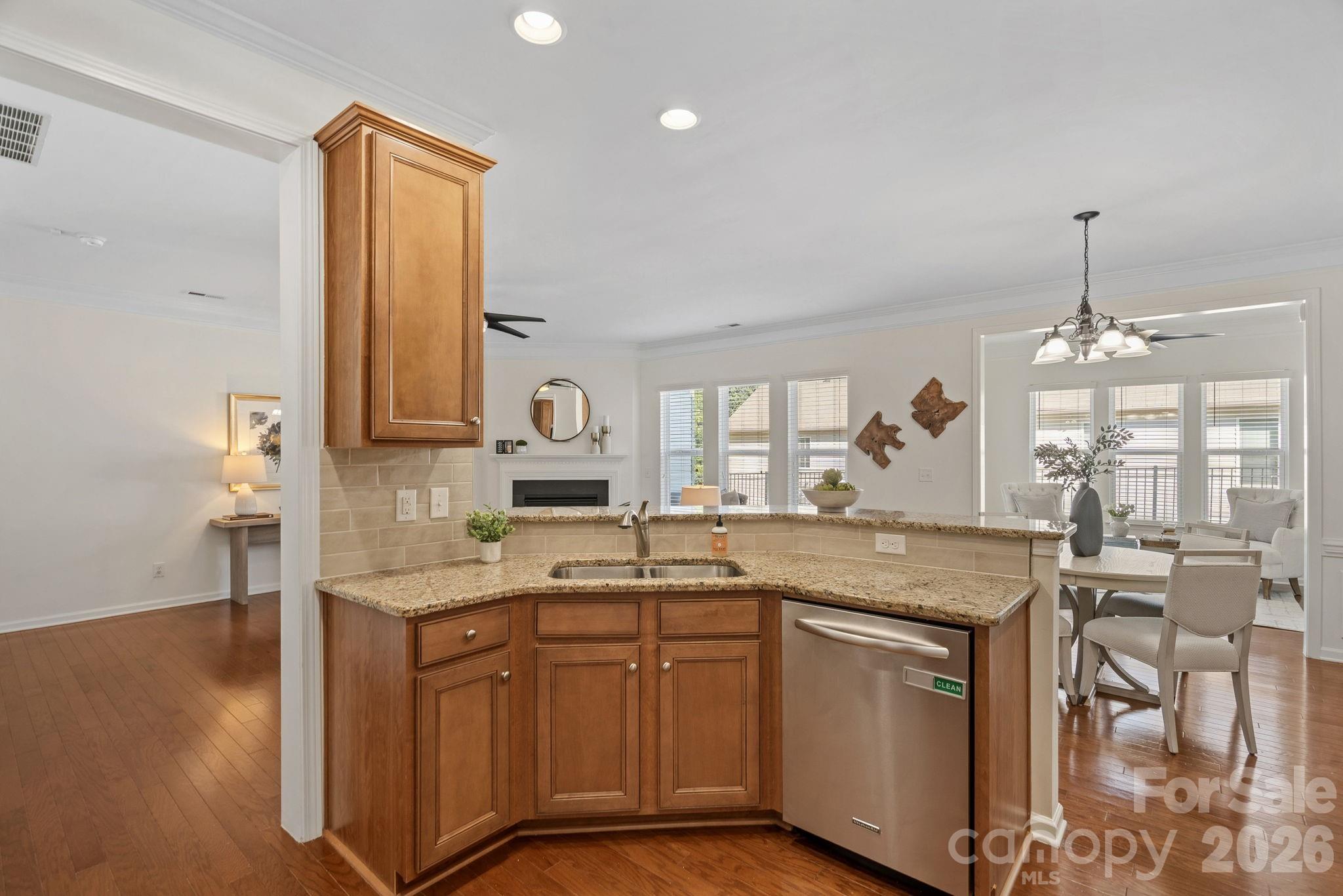 1809 Royal Gorge Avenue Property Photo 9