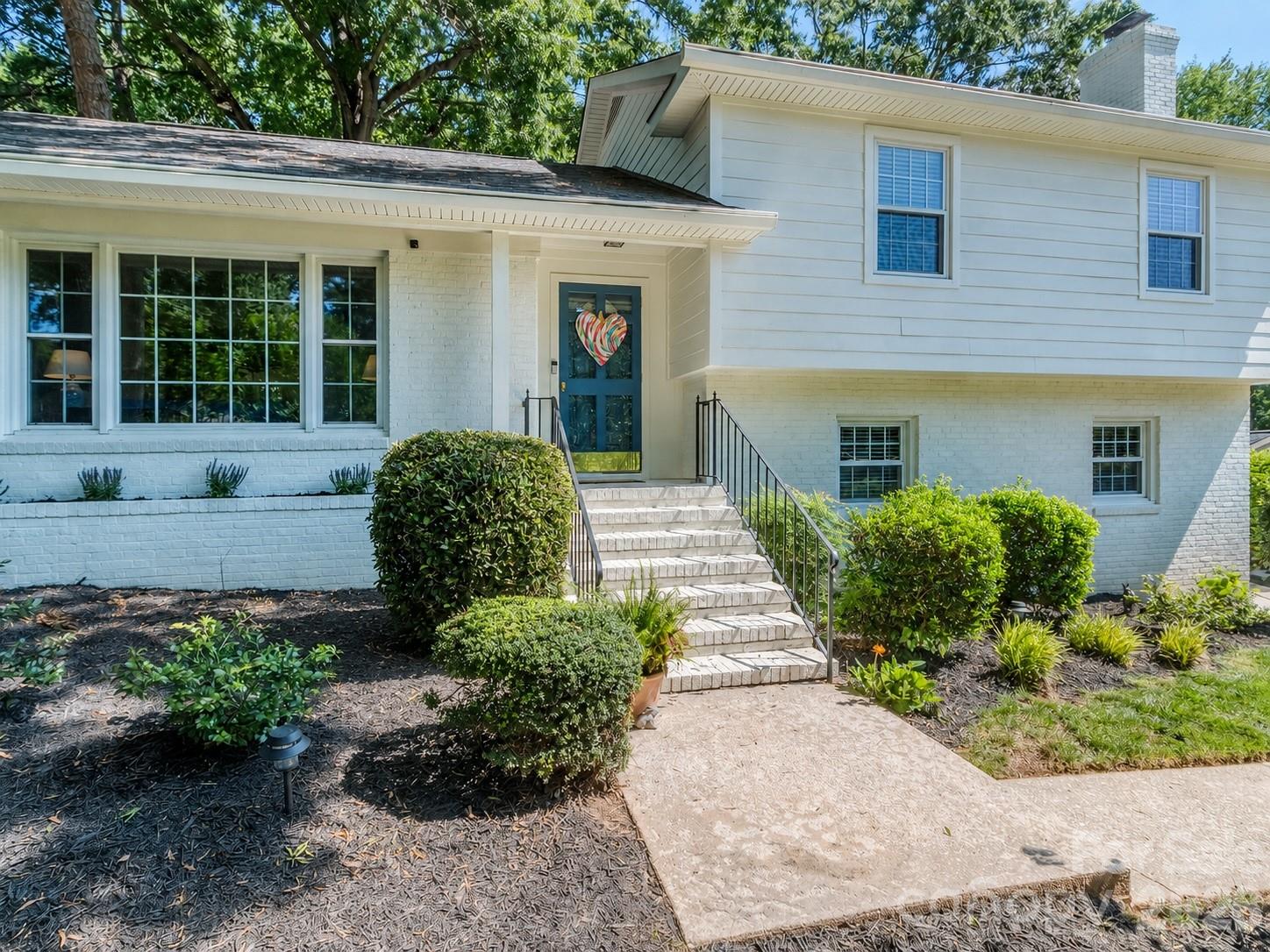 6817 Ronda Avenue Property Photo 2