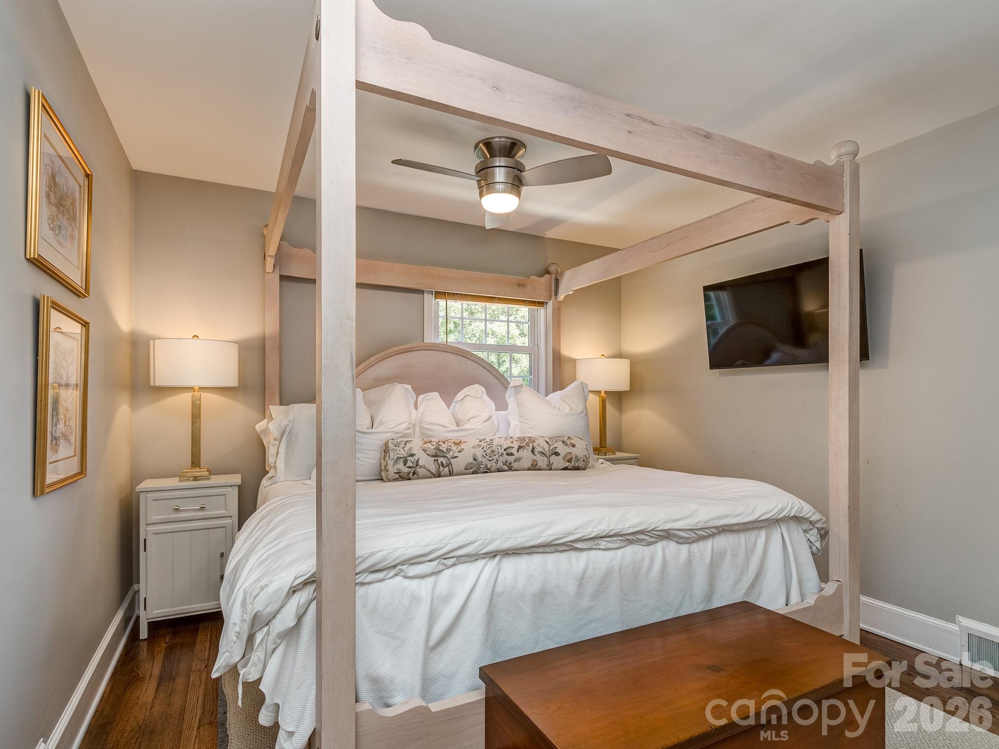 6817 Ronda Avenue Property Photo 12