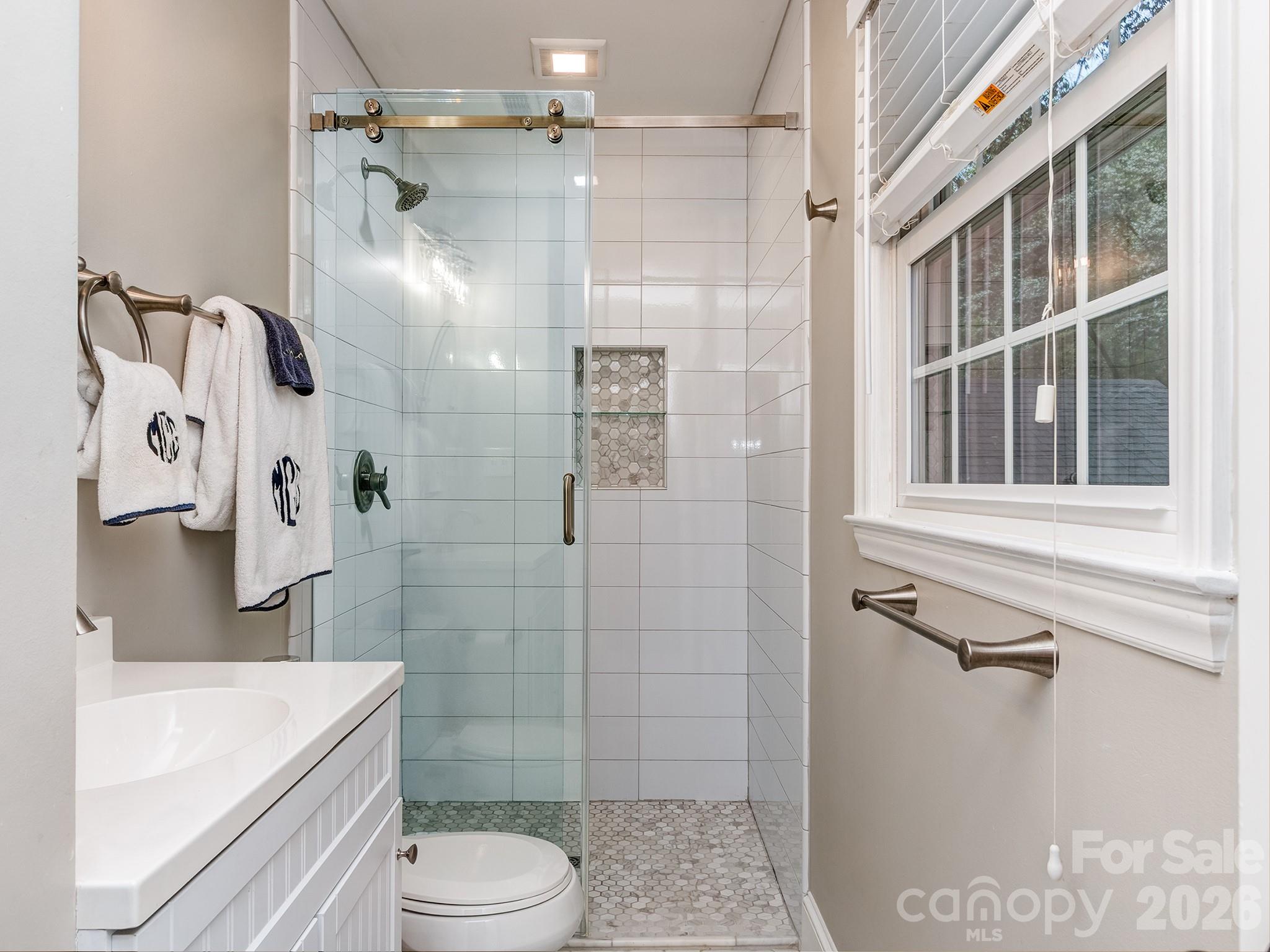 6817 Ronda Avenue Property Photo 13