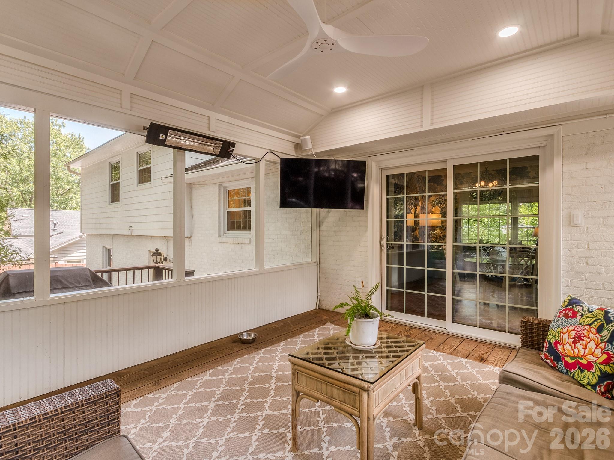 6817 Ronda Avenue Property Photo 23