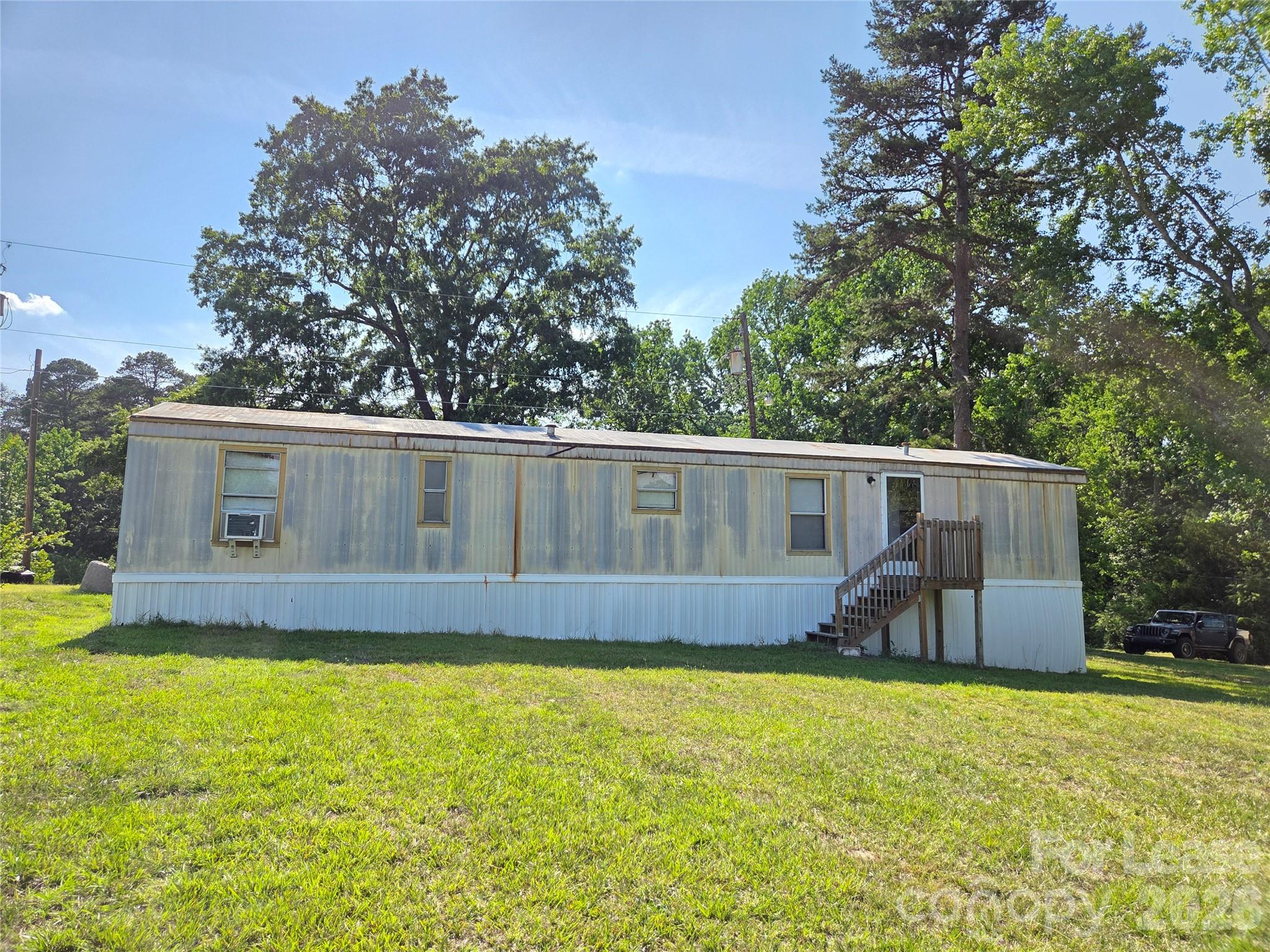 3620 Richardson Road Property Photo 1