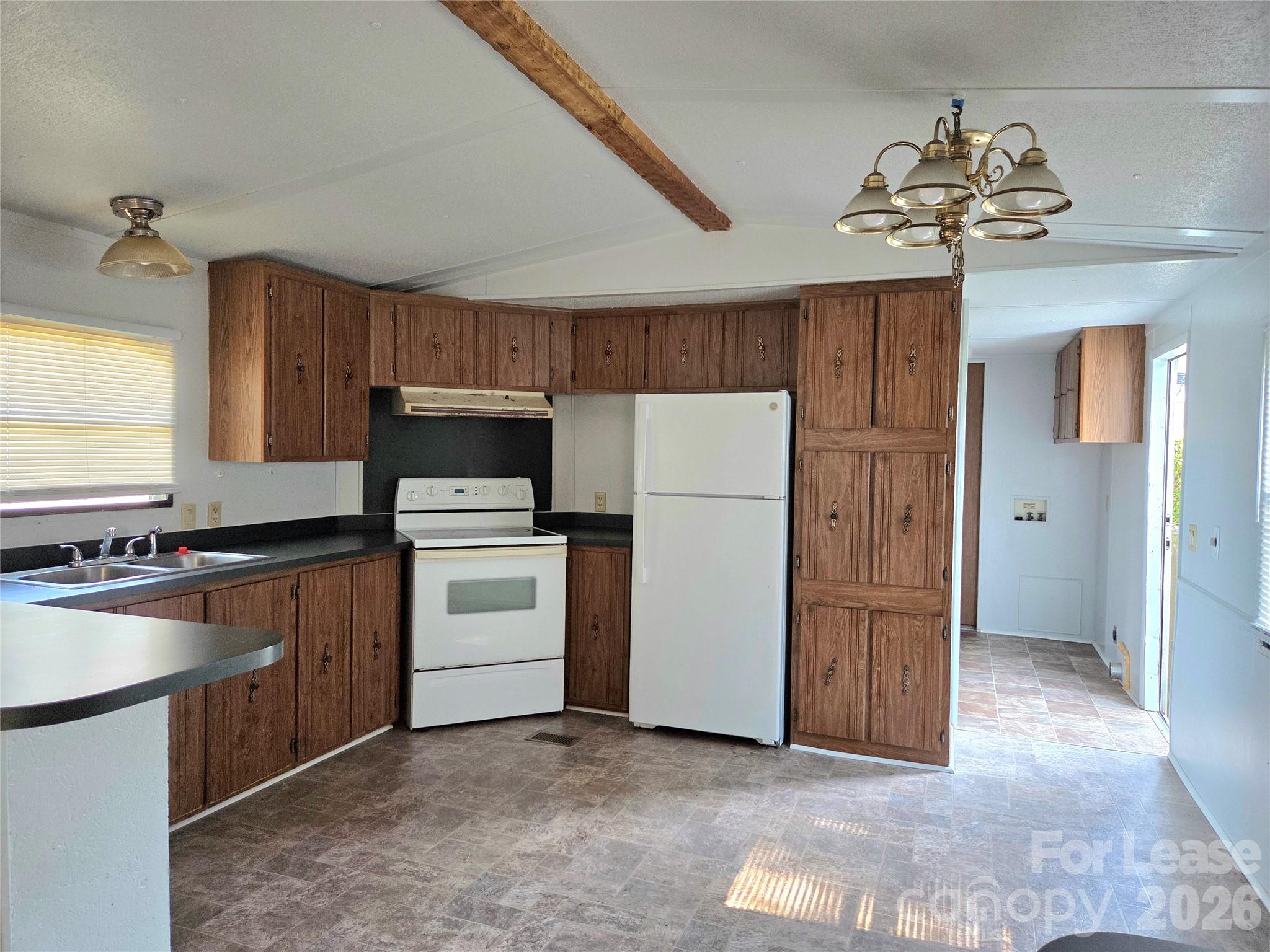 3620 Richardson Road Property Photo 4