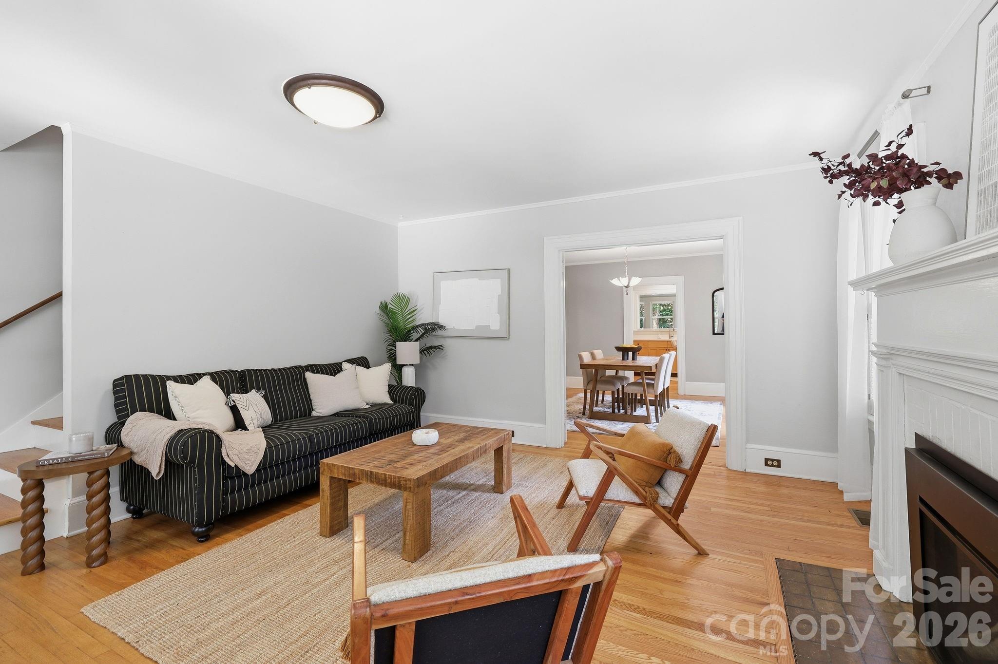 23 Warwick Place Property Photo 6