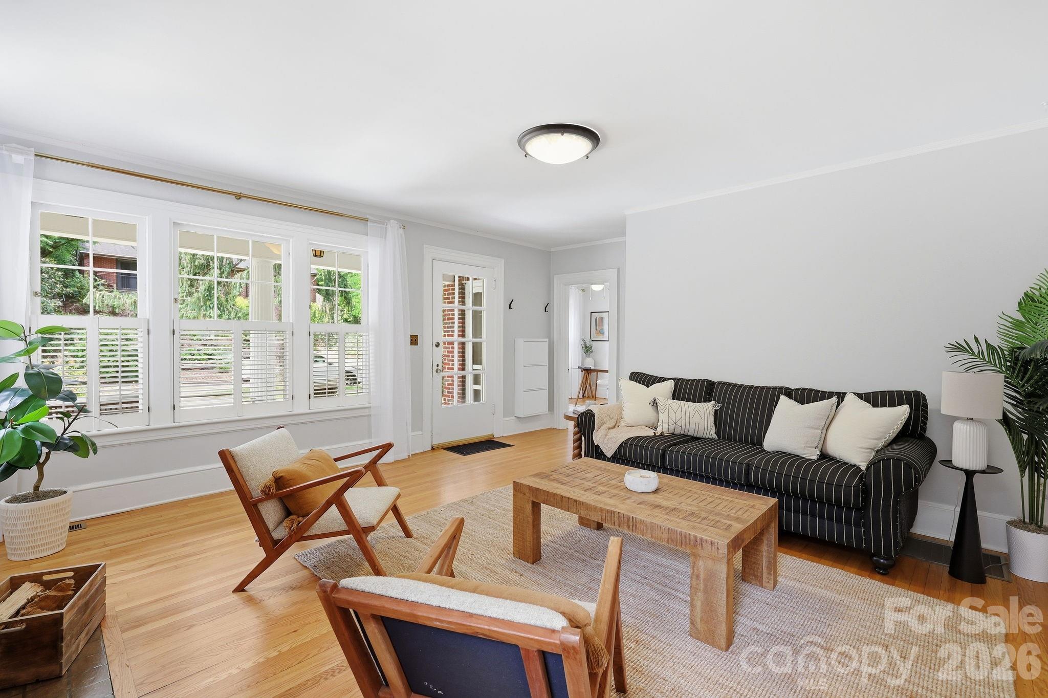 23 Warwick Place Property Photo 7