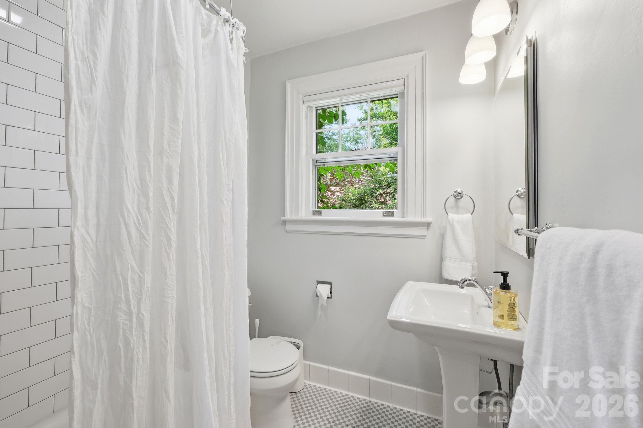 23 Warwick Place Property Photo 21