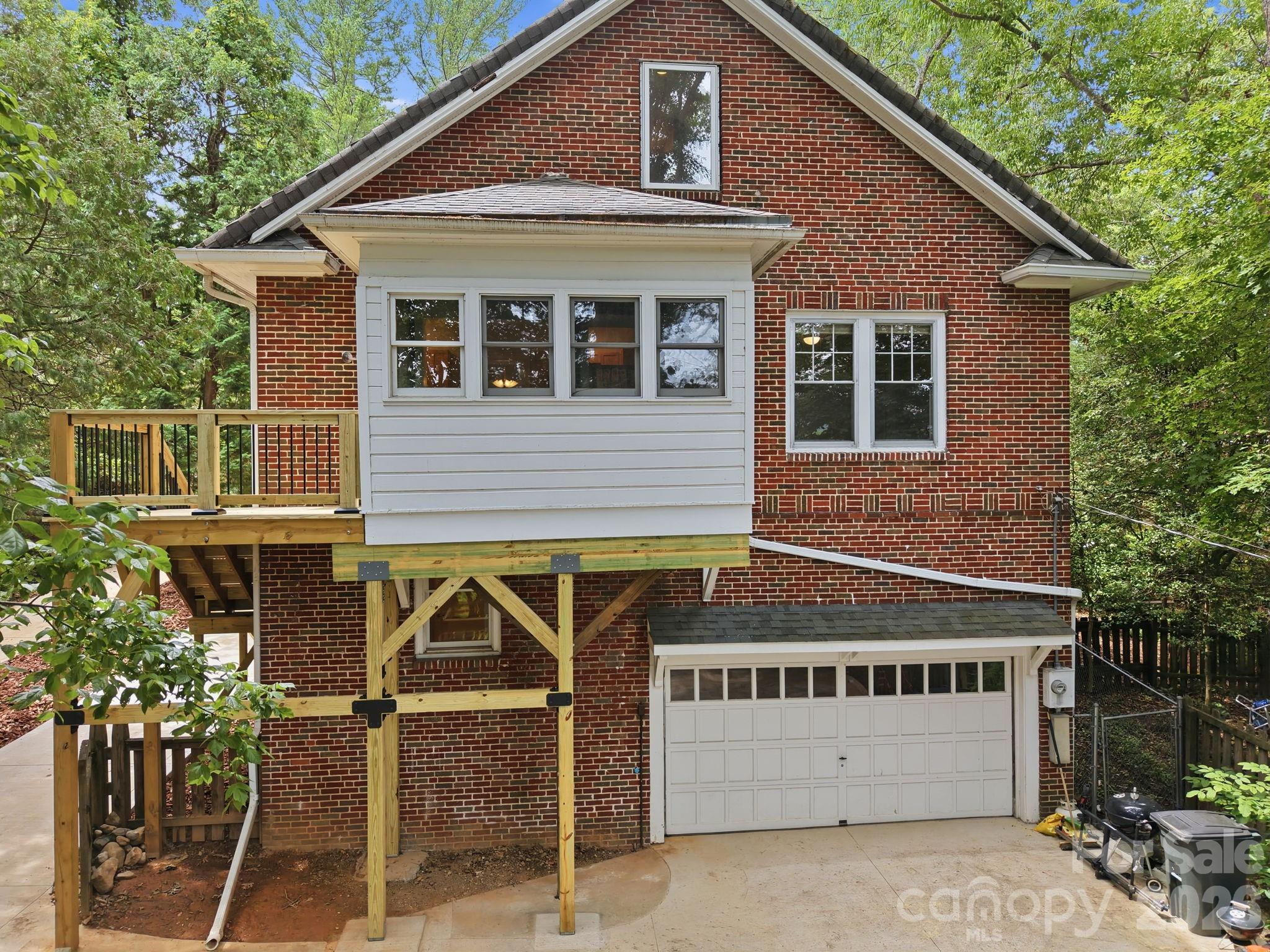 23 Warwick Place Property Photo 41