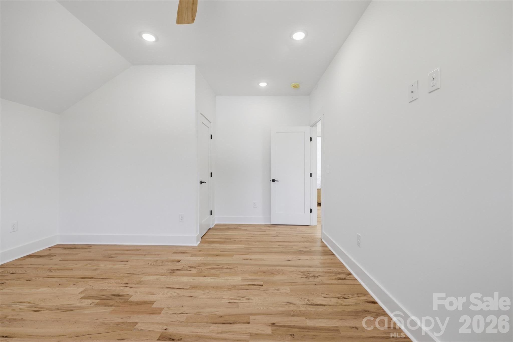 75 2nd Avenue Property Photo 44